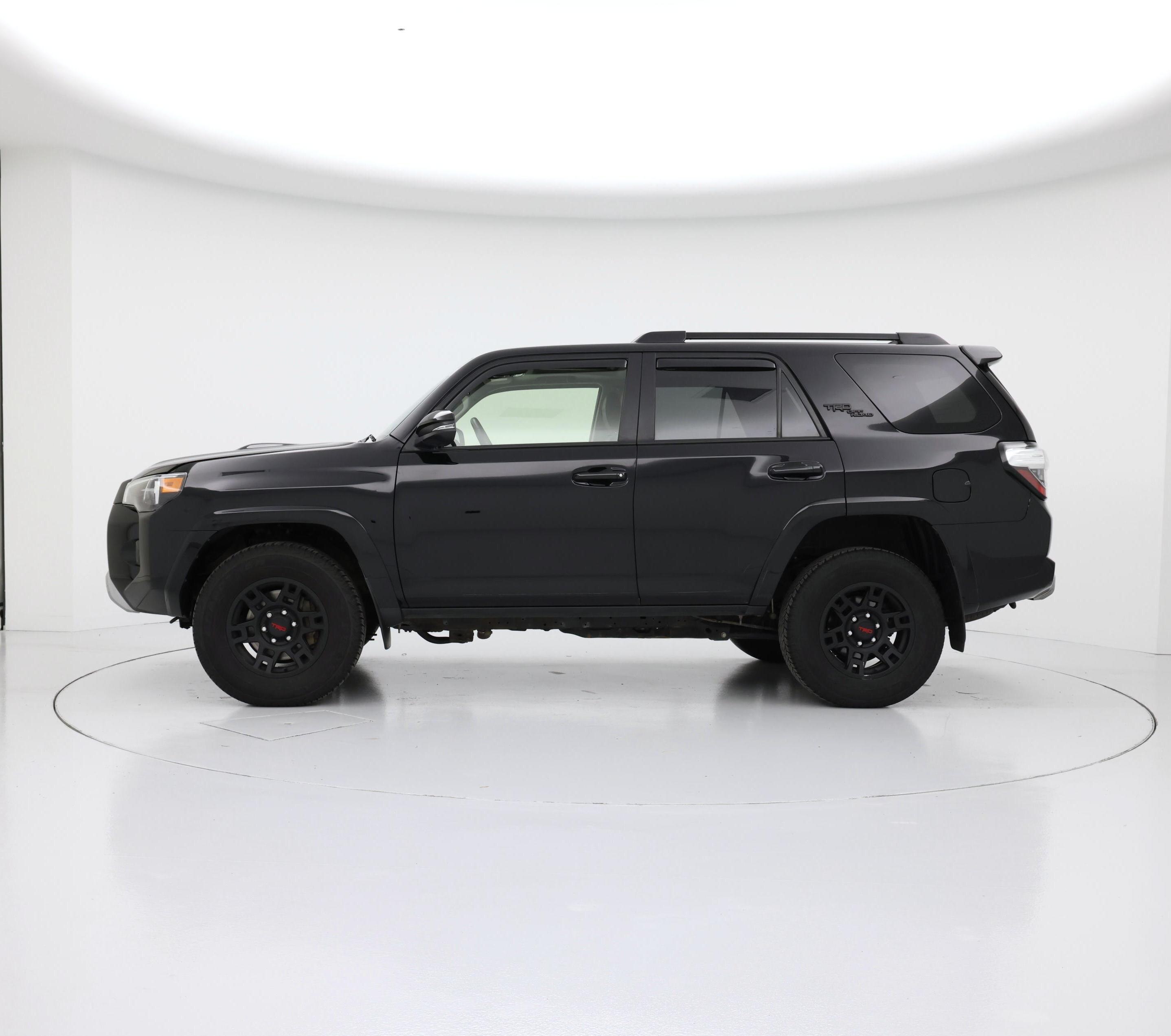Thumbnail: 2023 Toyota 4Runner - 3