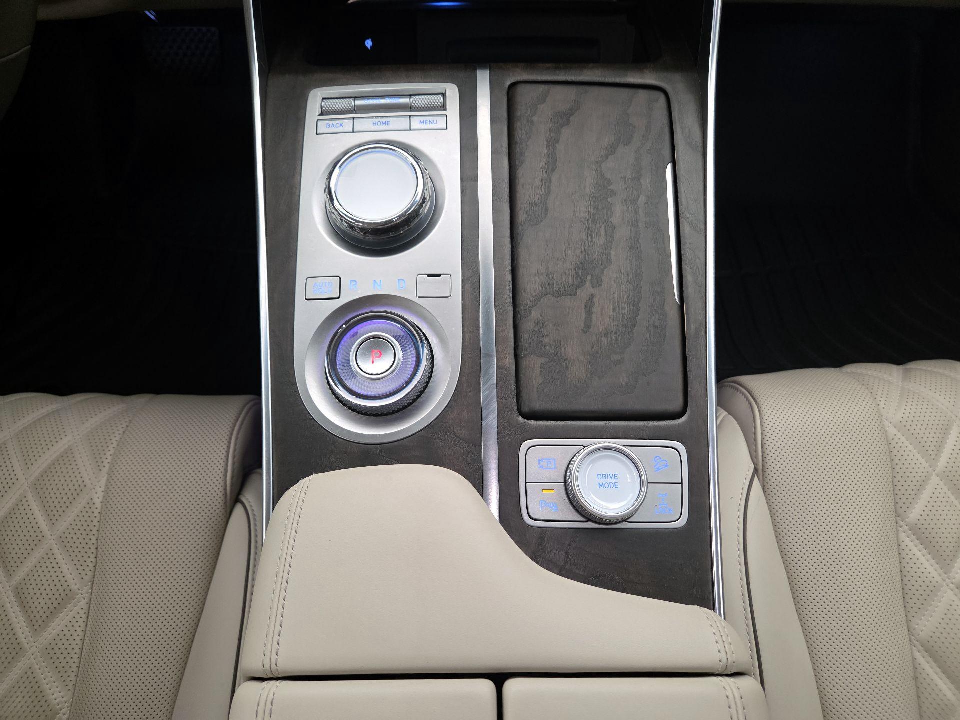 Thumbnail: 2024 Genesis GV80 - 18
