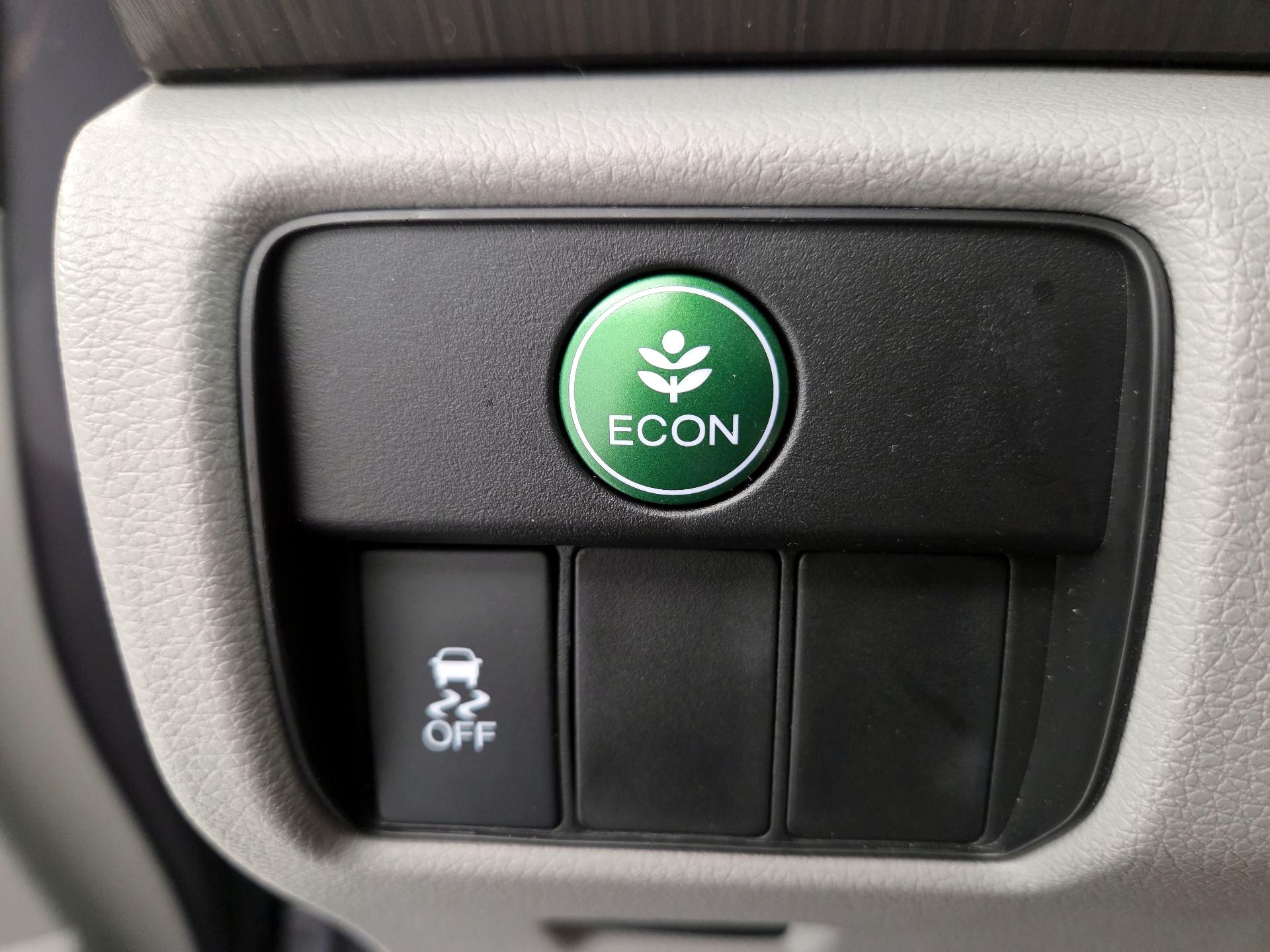 Thumbnail: 2015 Honda Accord - 13