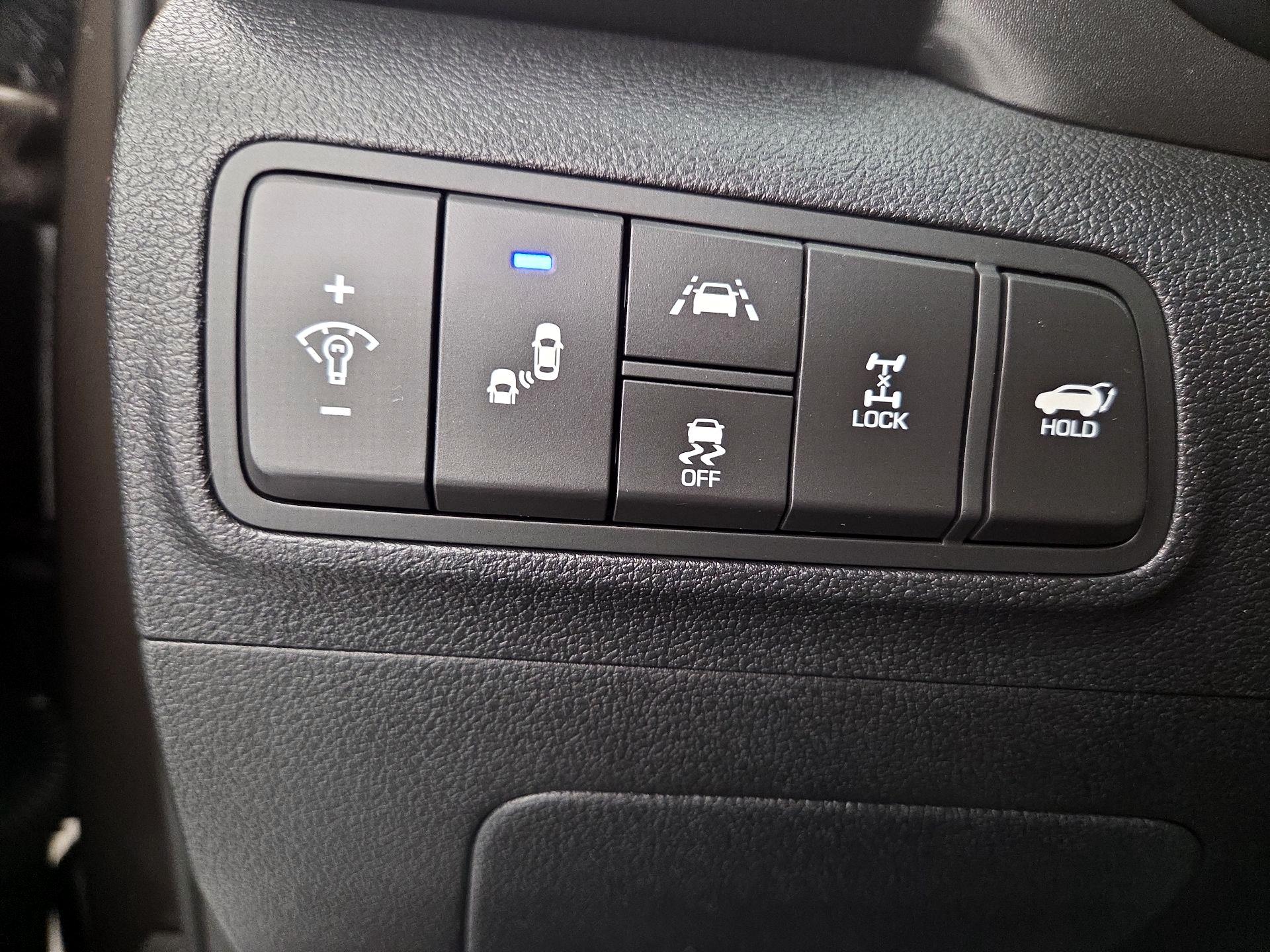 Thumbnail: 2020 Hyundai Tucson - 13