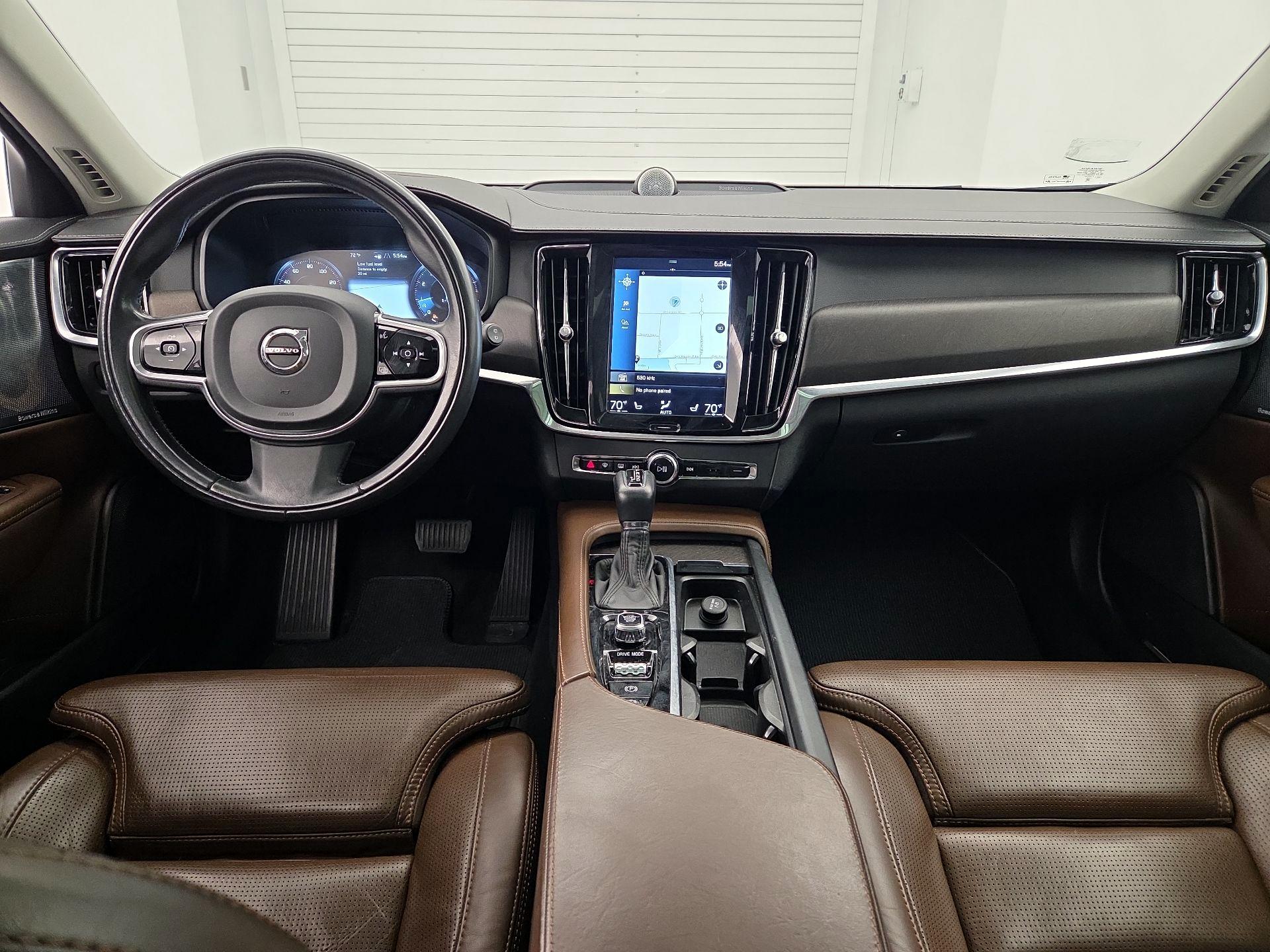 Thumbnail: 2018 Volvo V90 - 9