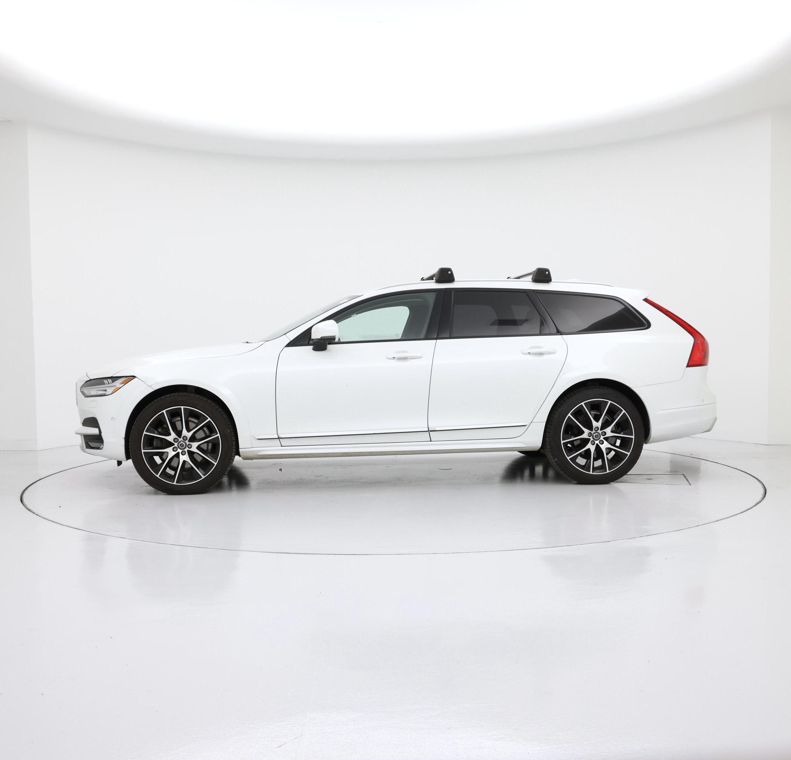 Thumbnail: 2018 Volvo V90 - 3