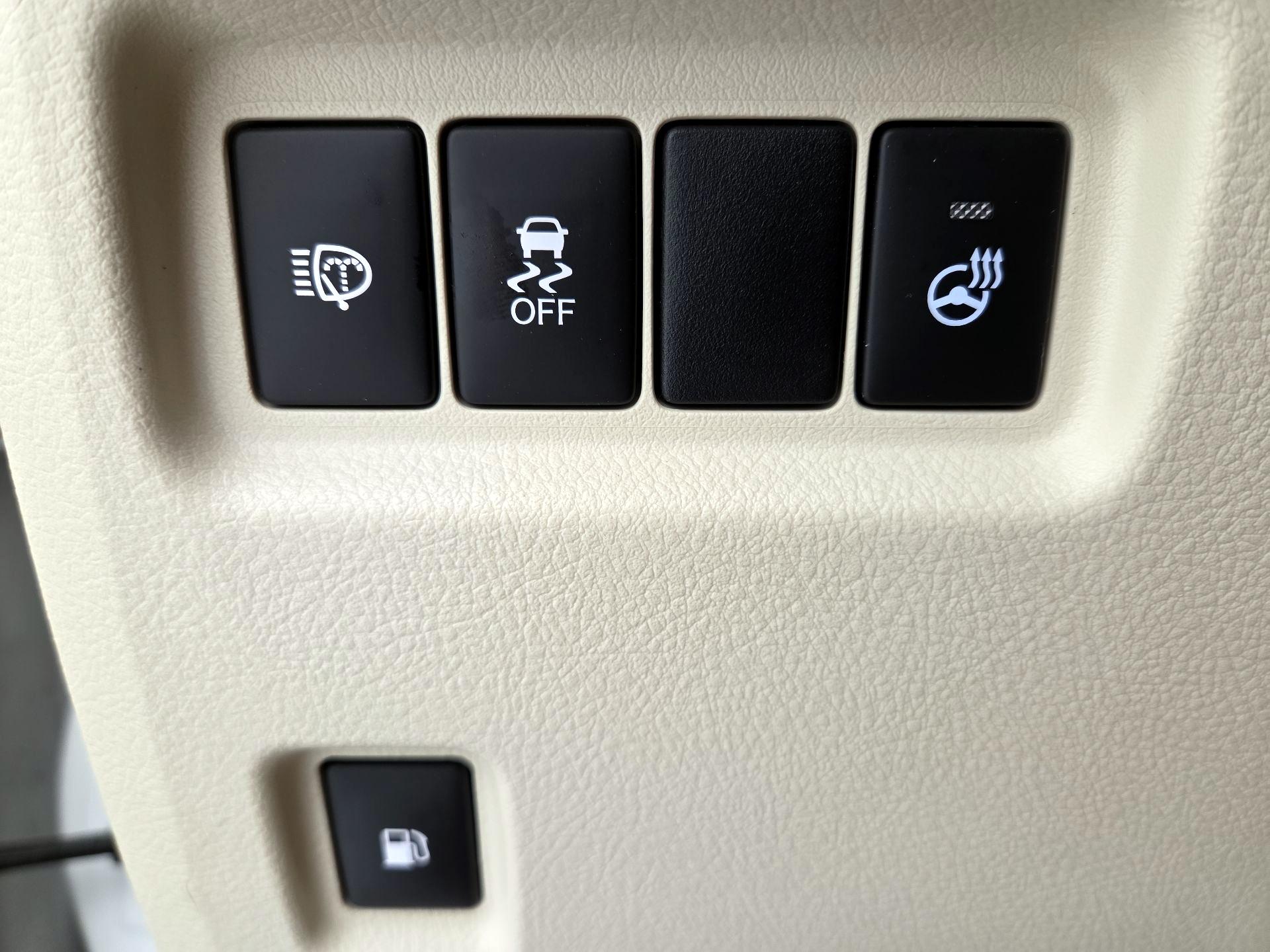Thumbnail: 2016 Lexus GX - 13