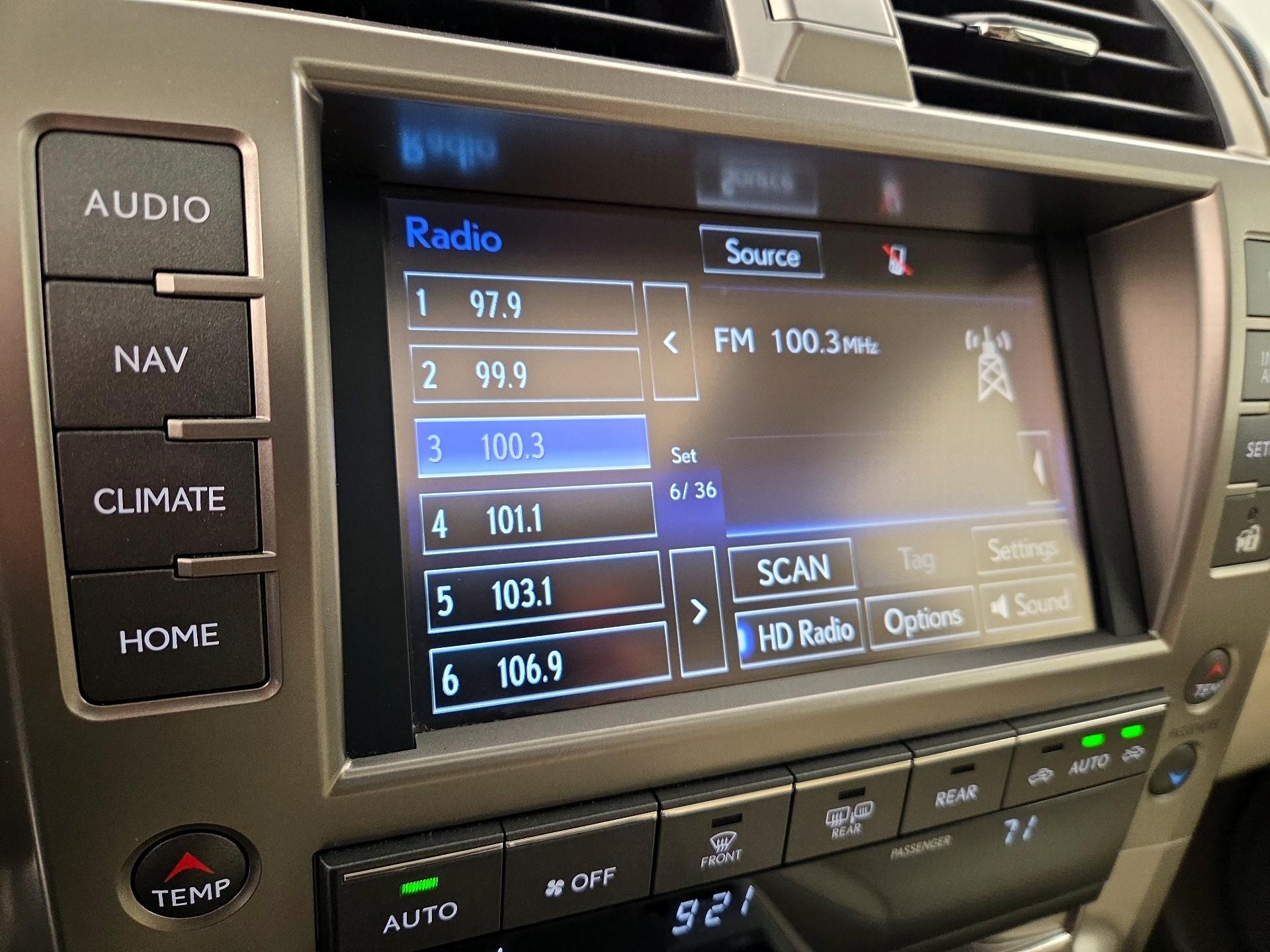 Thumbnail: 2016 Lexus GX - 16
