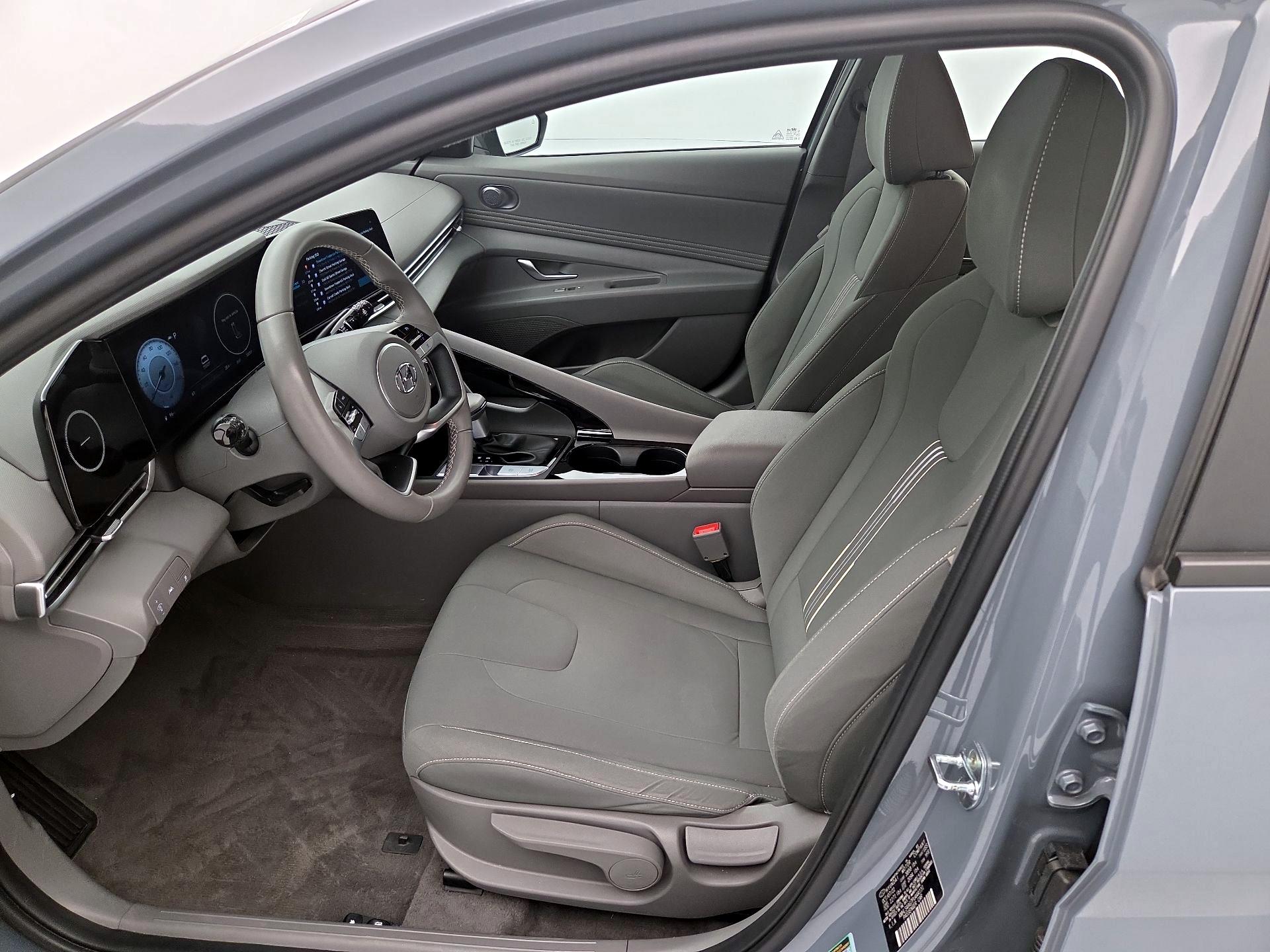 Thumbnail: 2023 Hyundai Elantra - 11