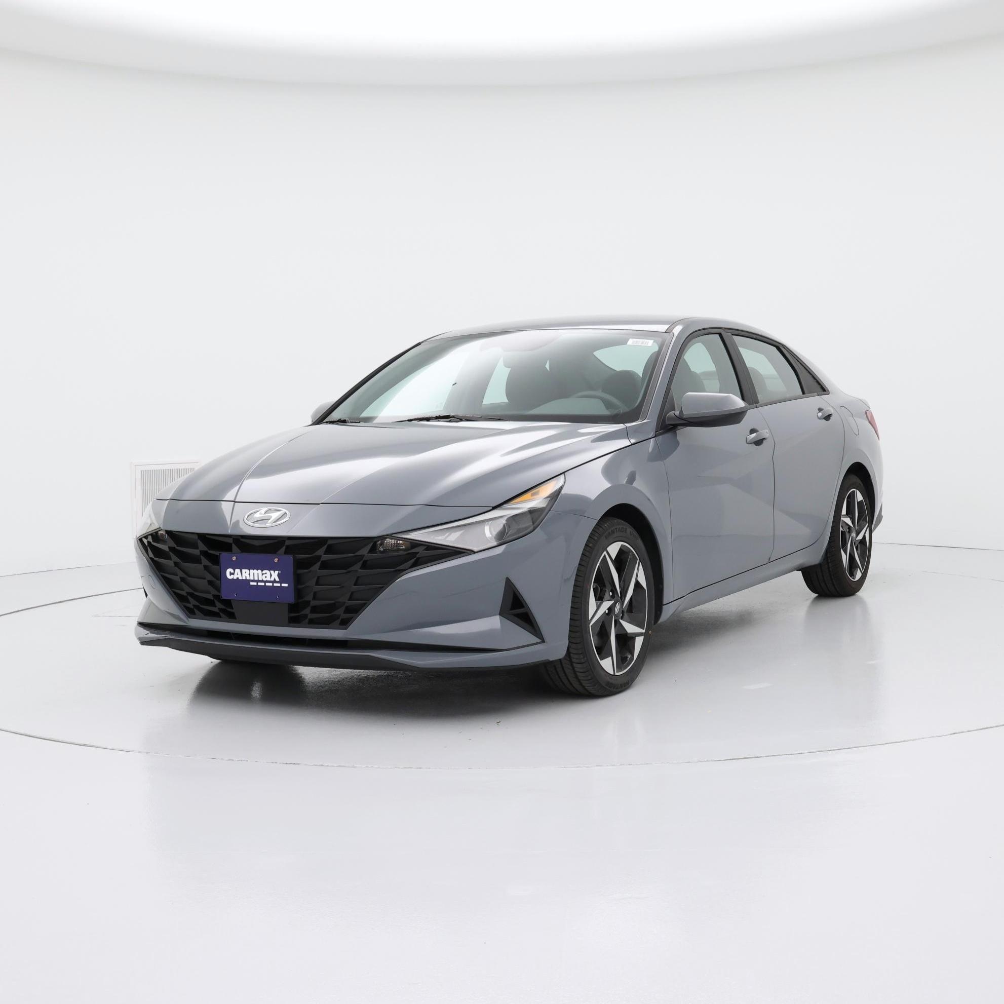 Thumbnail: 2023 Hyundai Elantra - 4