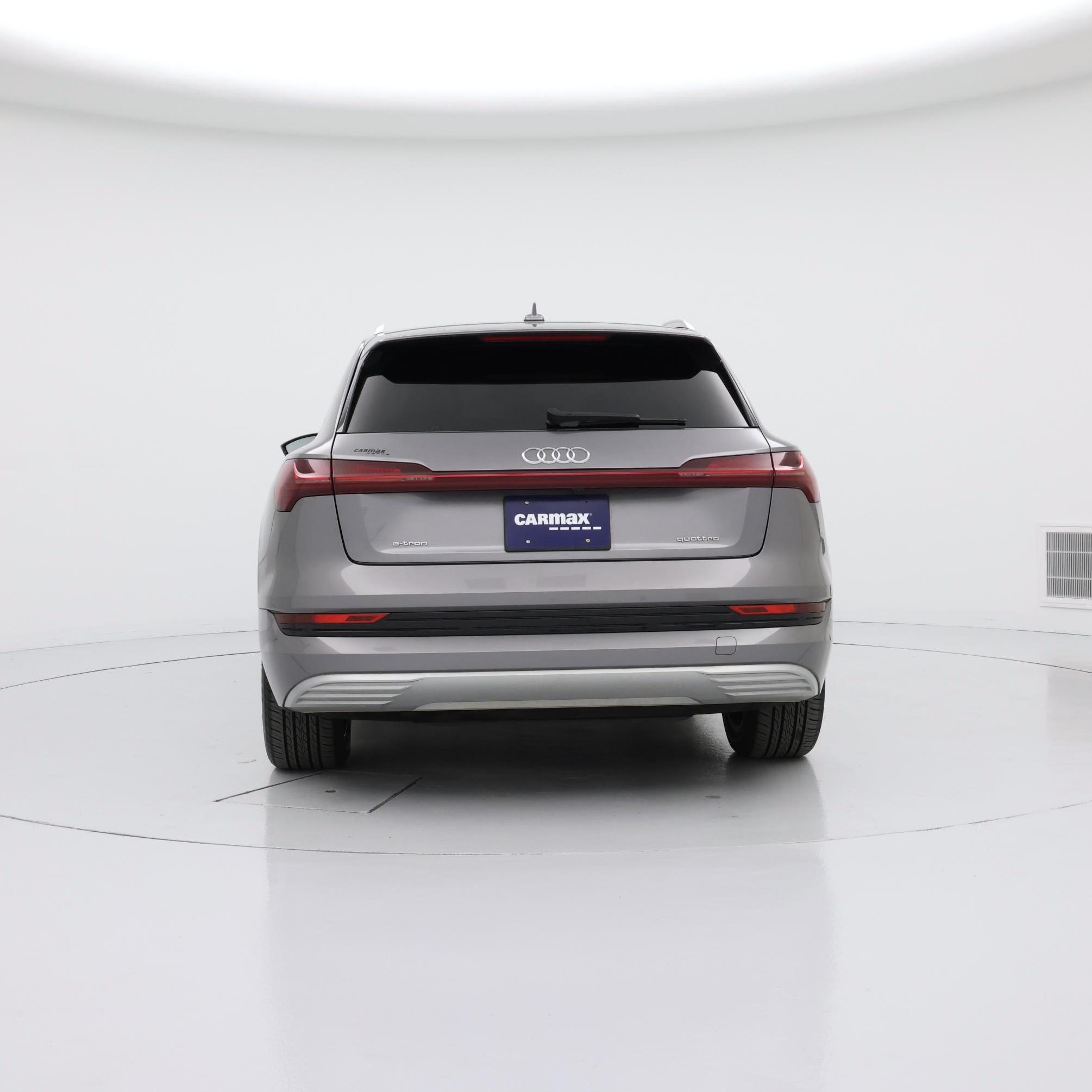 Thumbnail: 2021 Audi e-tron - 6