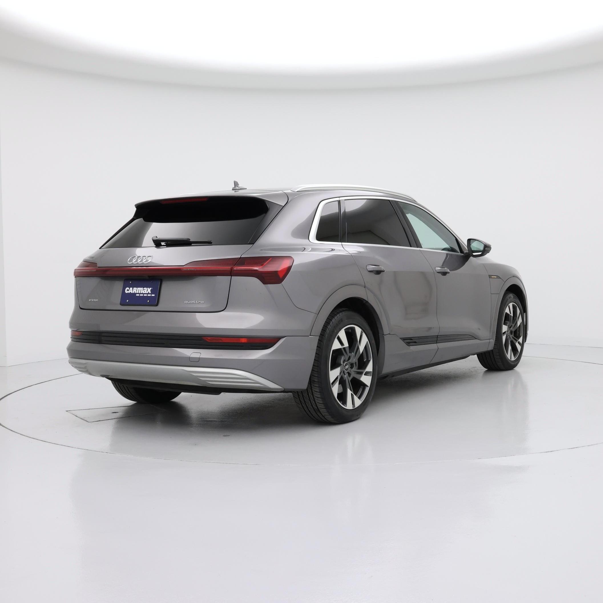 Thumbnail: 2021 Audi e-tron - 8
