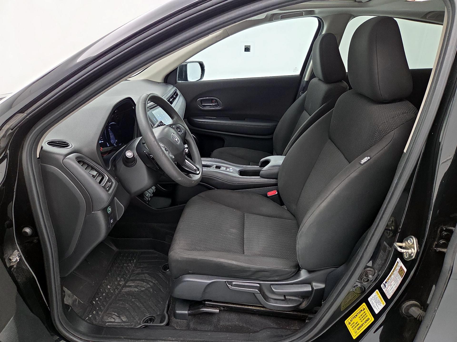 Thumbnail: 2016 Honda HR-V - 11