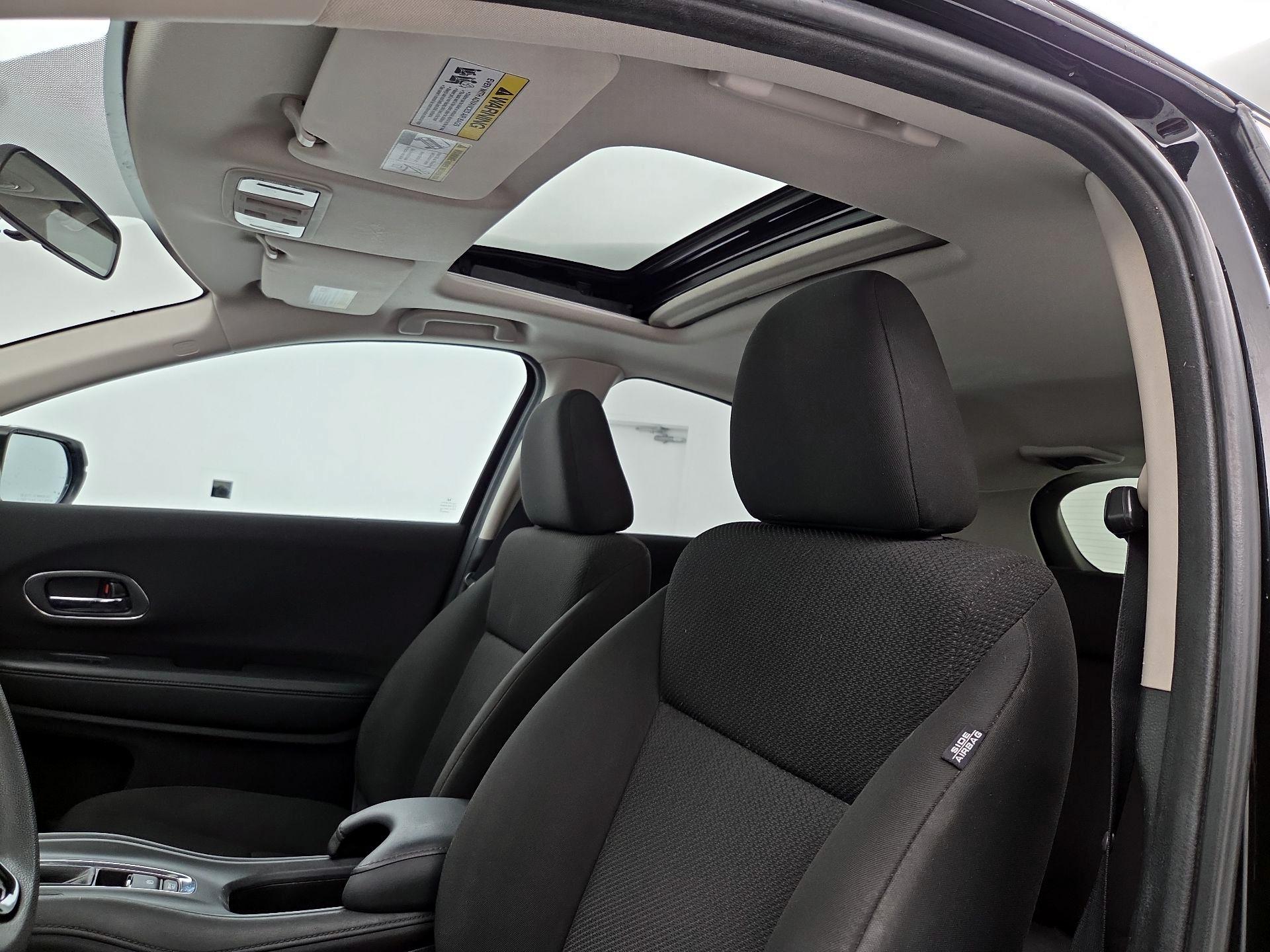 Thumbnail: 2016 Honda HR-V - 19
