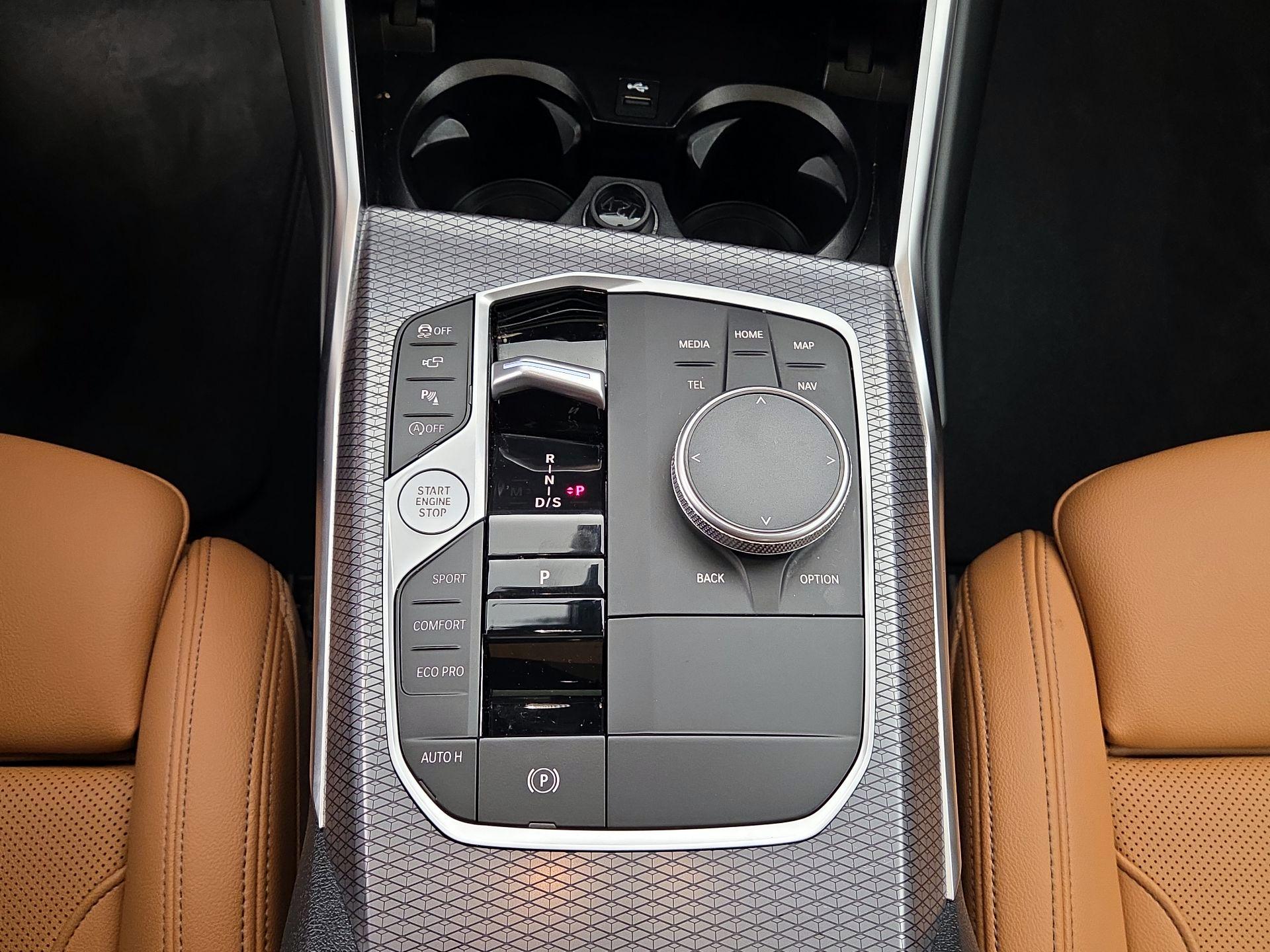 Thumbnail: 2025 BMW 4 Series - 18