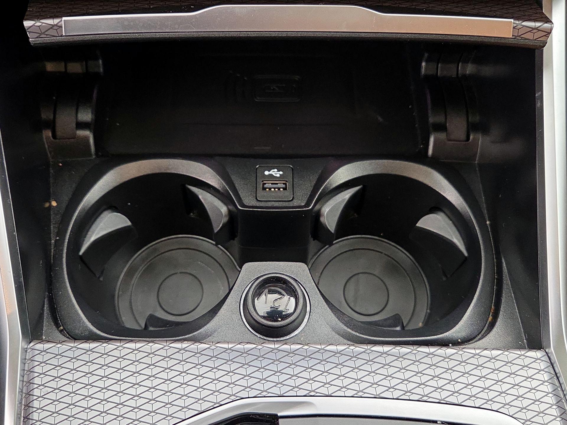 Thumbnail: 2025 BMW 4 Series - 19
