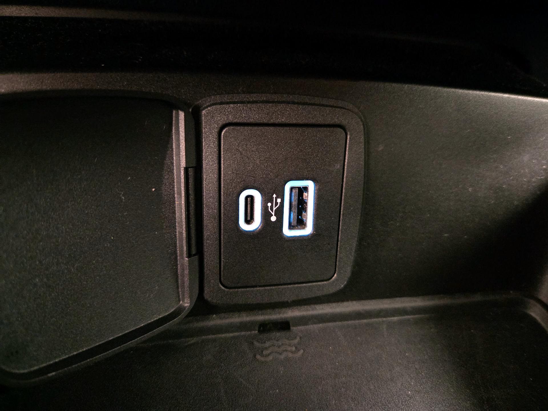 Thumbnail: 2022 Ford Bronco - 19