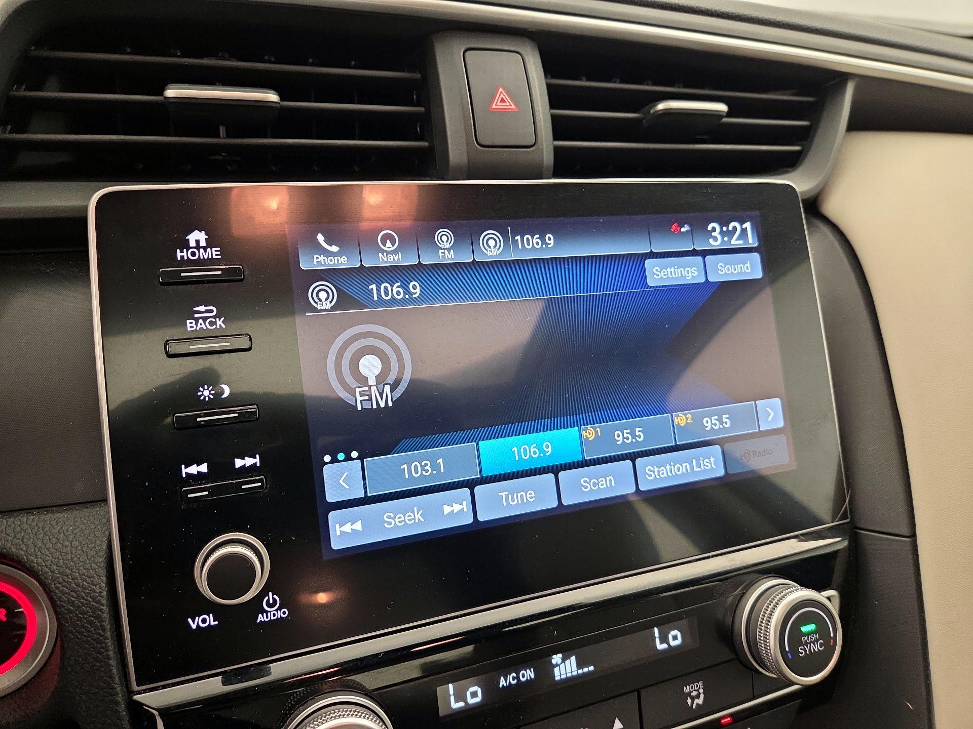 Thumbnail: 2021 Honda Insight - 16