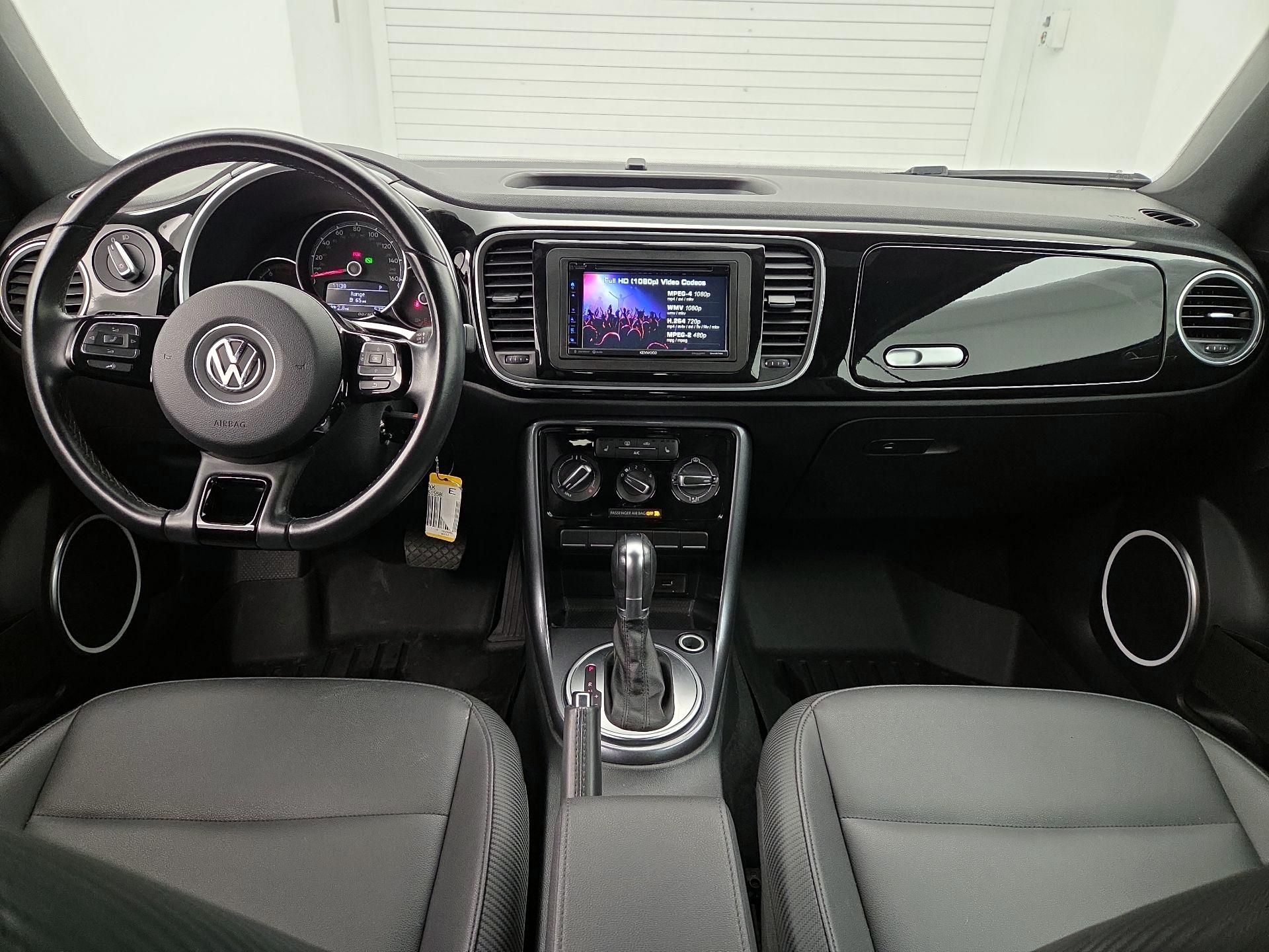 Thumbnail: 2018 Volkswagen Beetle - 9