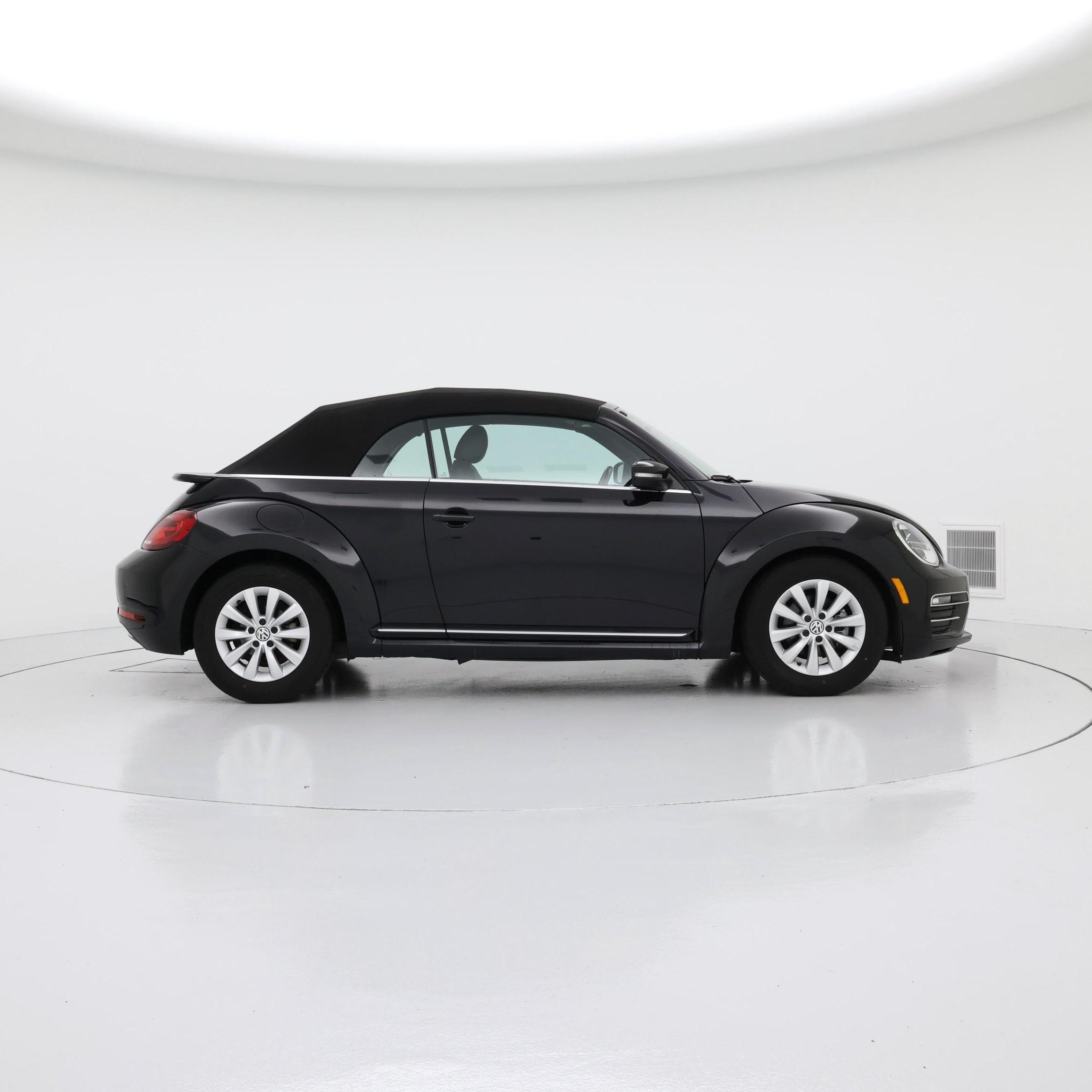 Thumbnail: 2018 Volkswagen Beetle - 7