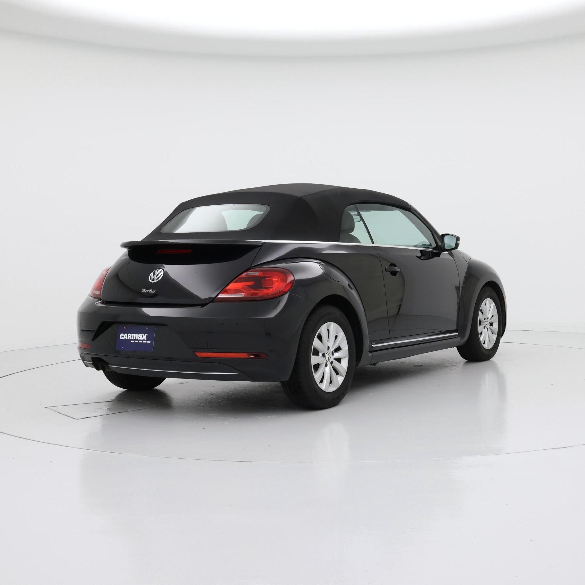 Thumbnail: 2018 Volkswagen Beetle - 8