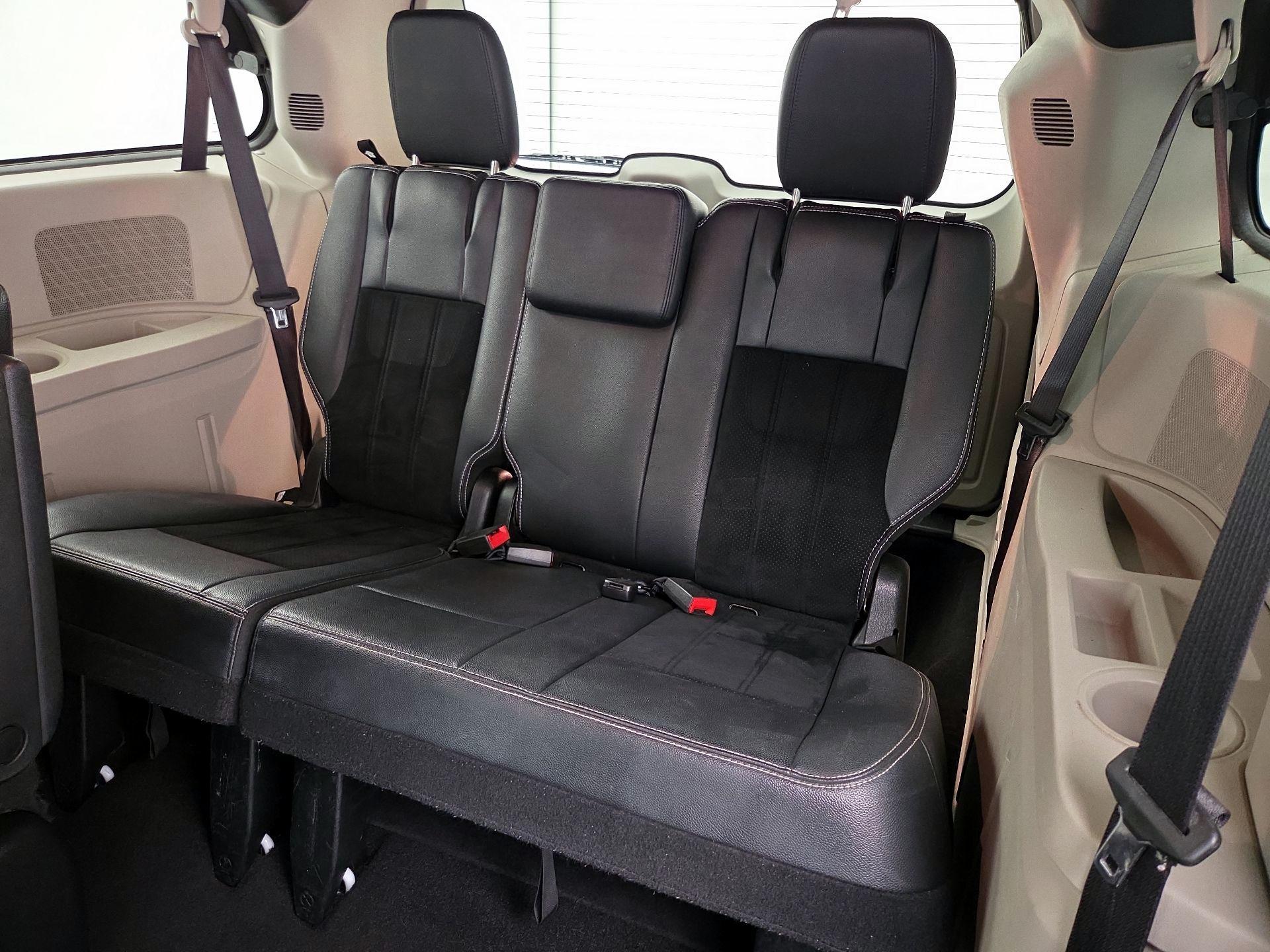 Thumbnail: 2018 Dodge Grand Caravan - 20