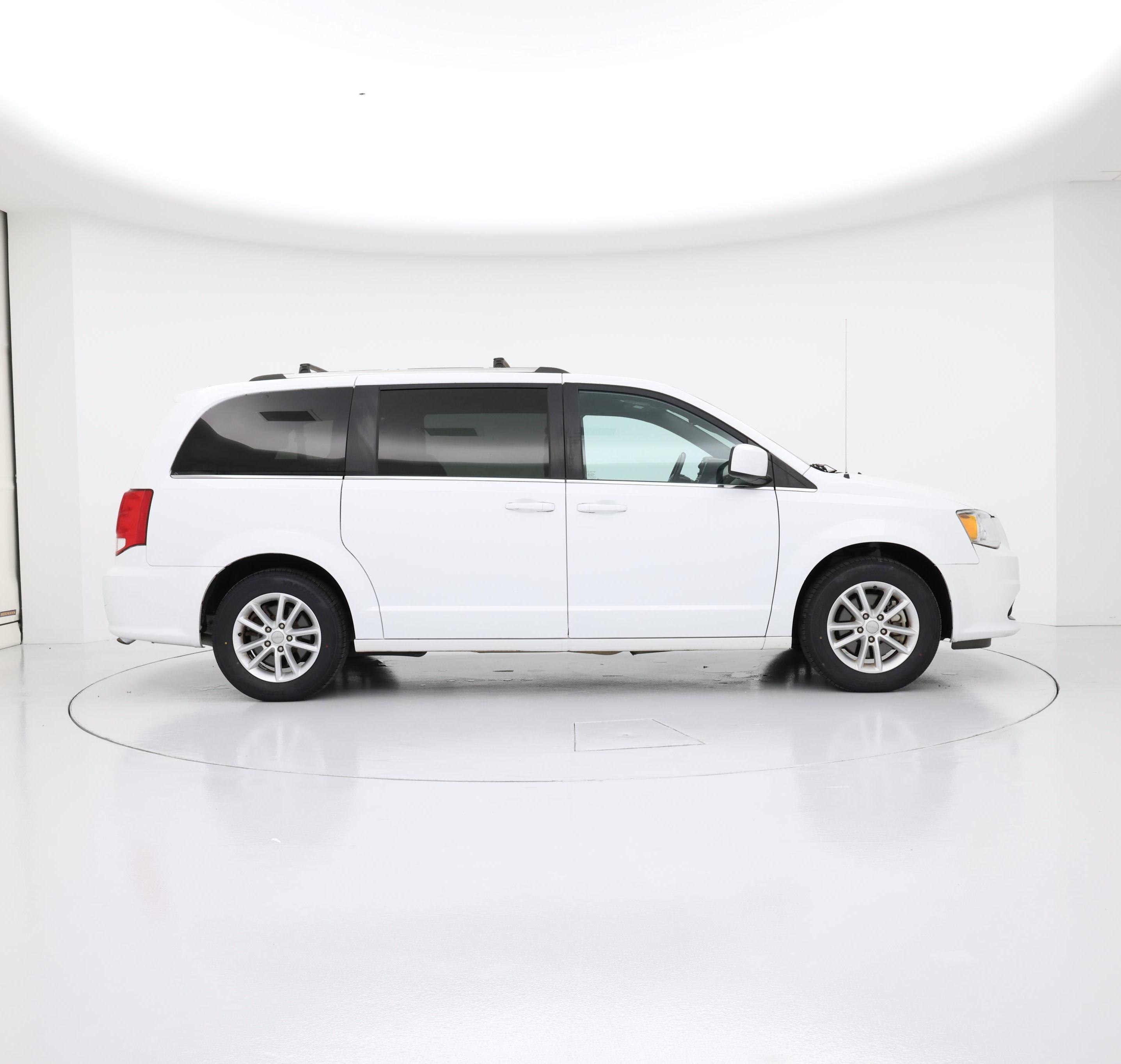 Thumbnail: 2018 Dodge Grand Caravan - 7