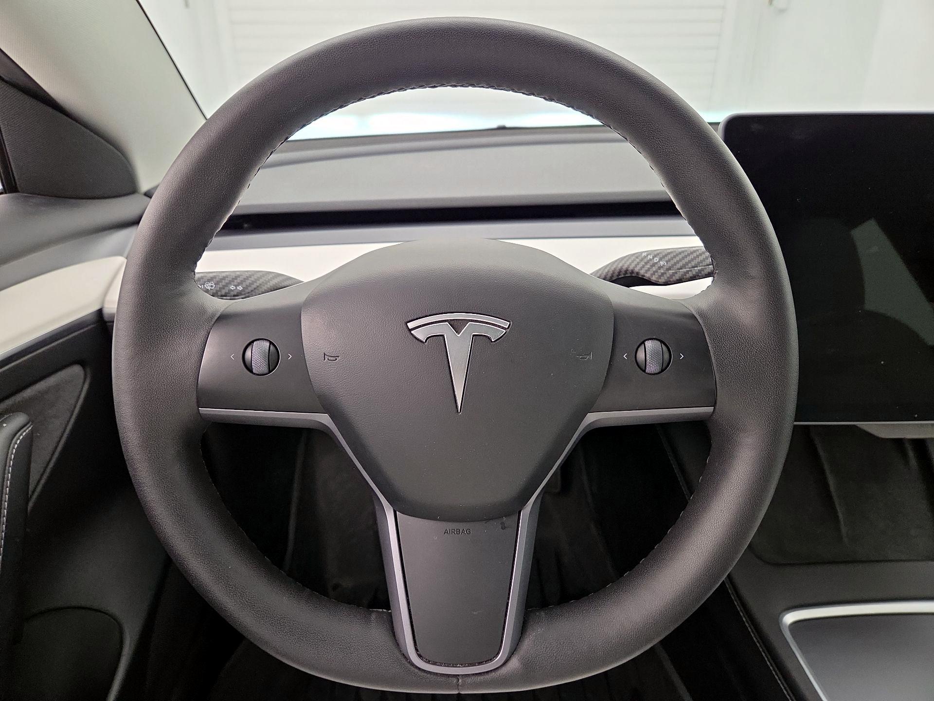 Thumbnail: 2023 Tesla Model 3 - 10