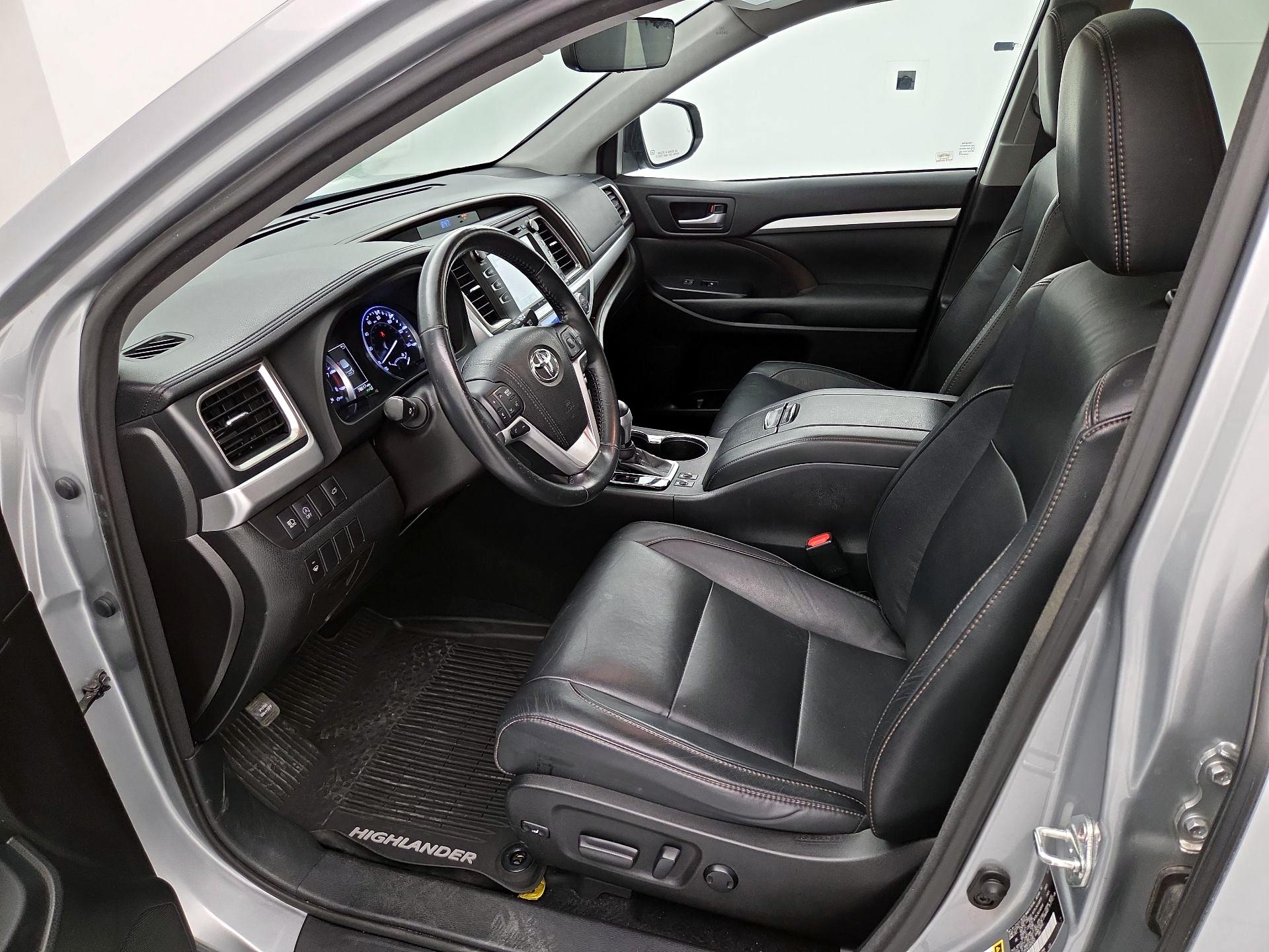 Thumbnail: 2018 Toyota Highlander - 11