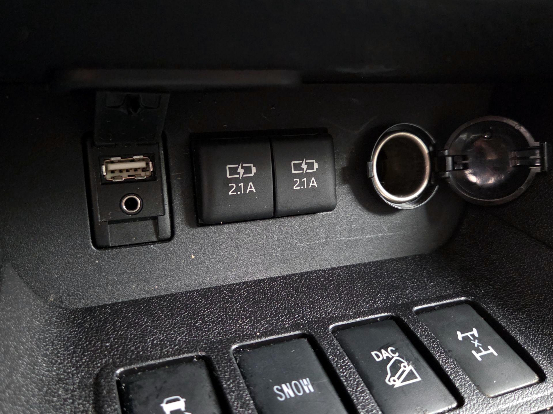 Thumbnail: 2018 Toyota Highlander - 19