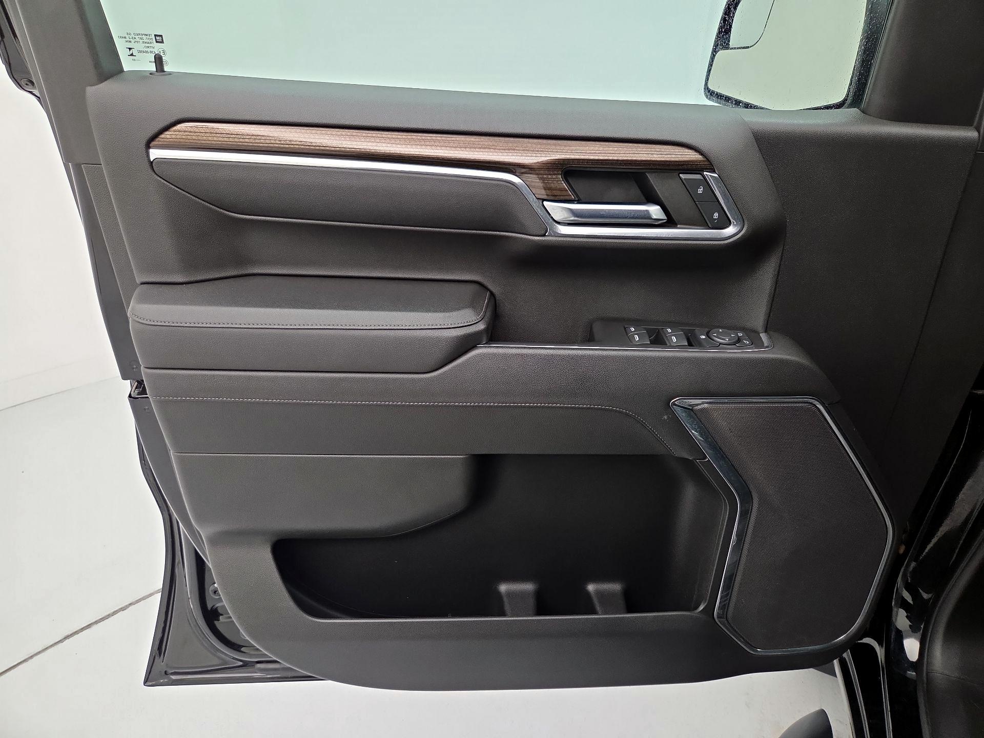 Thumbnail: 2023 Chevrolet Silverado 1500 - 12