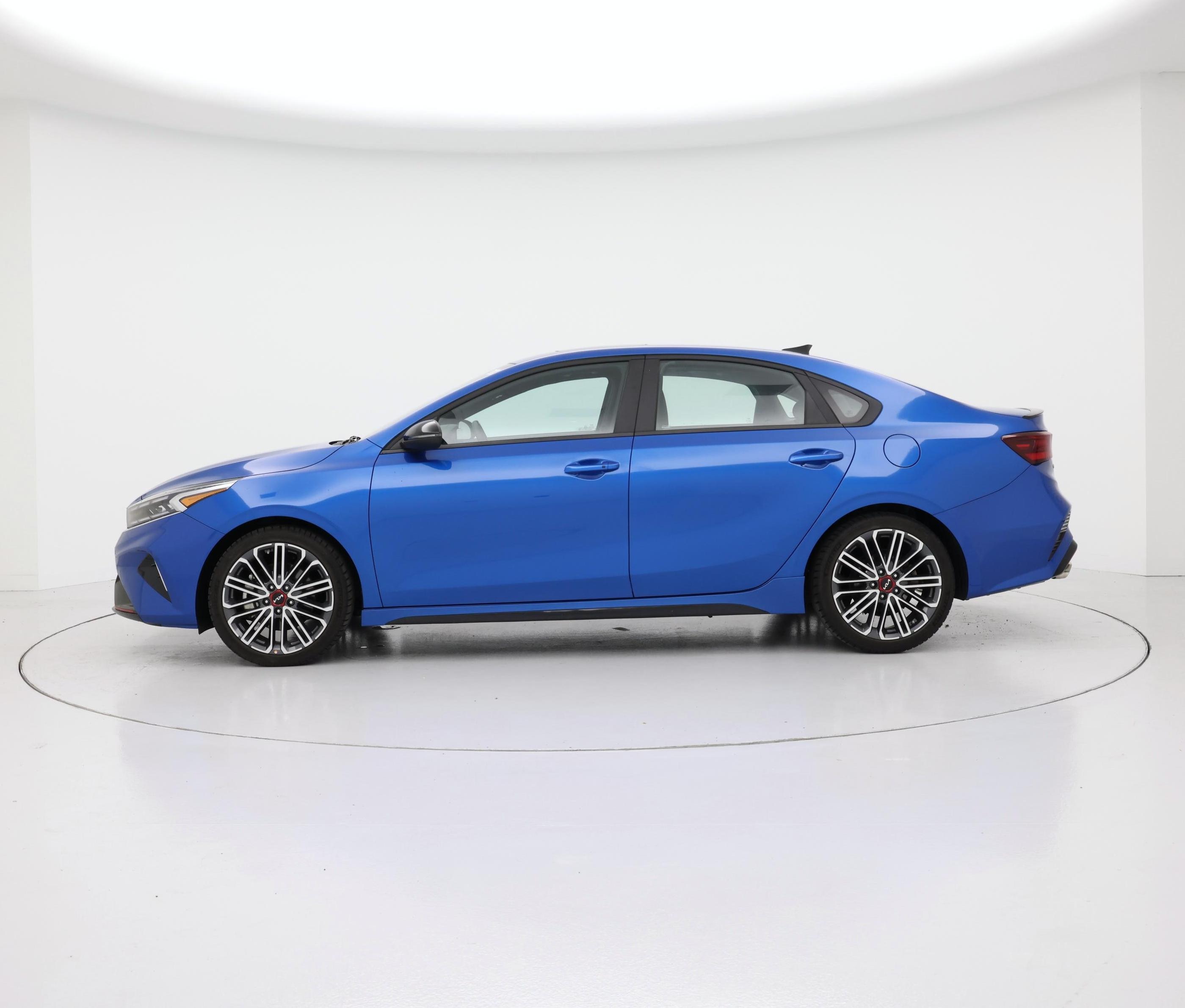 Thumbnail: 2024 Kia Forte - 3