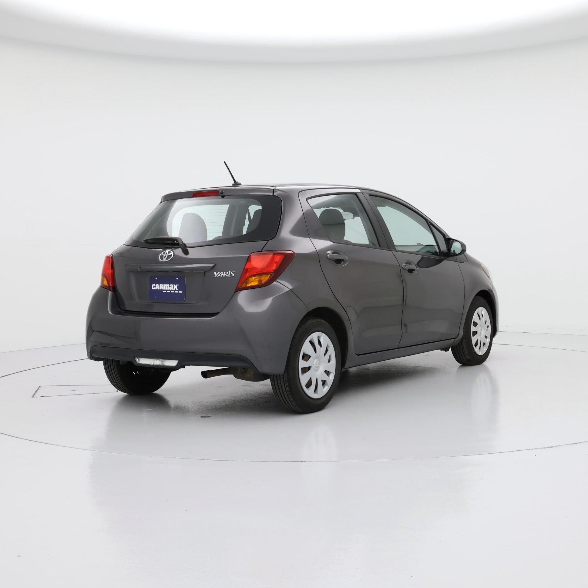 Thumbnail: 2017 Toyota Yaris - 8