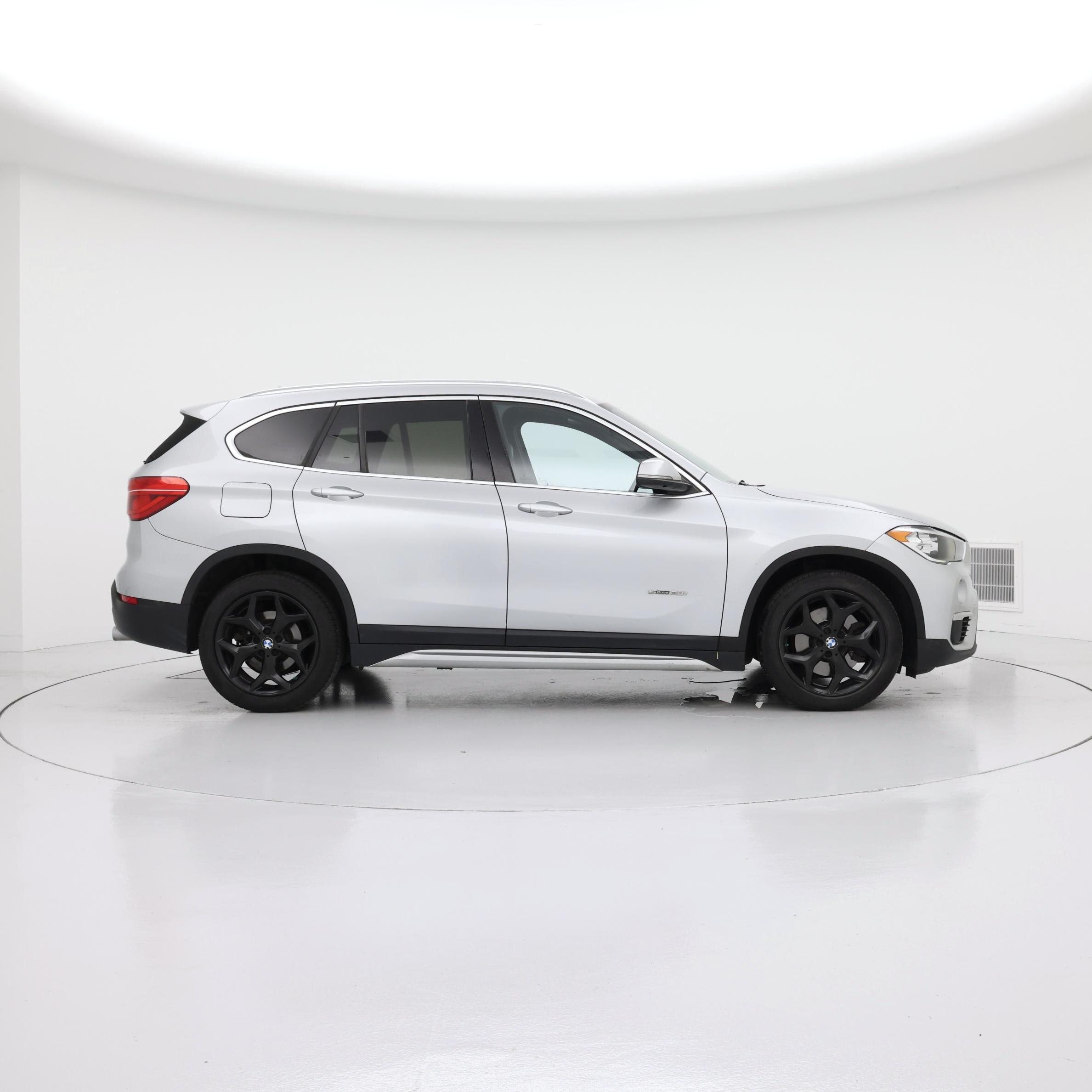 Thumbnail: 2018 BMW X1 - 7
