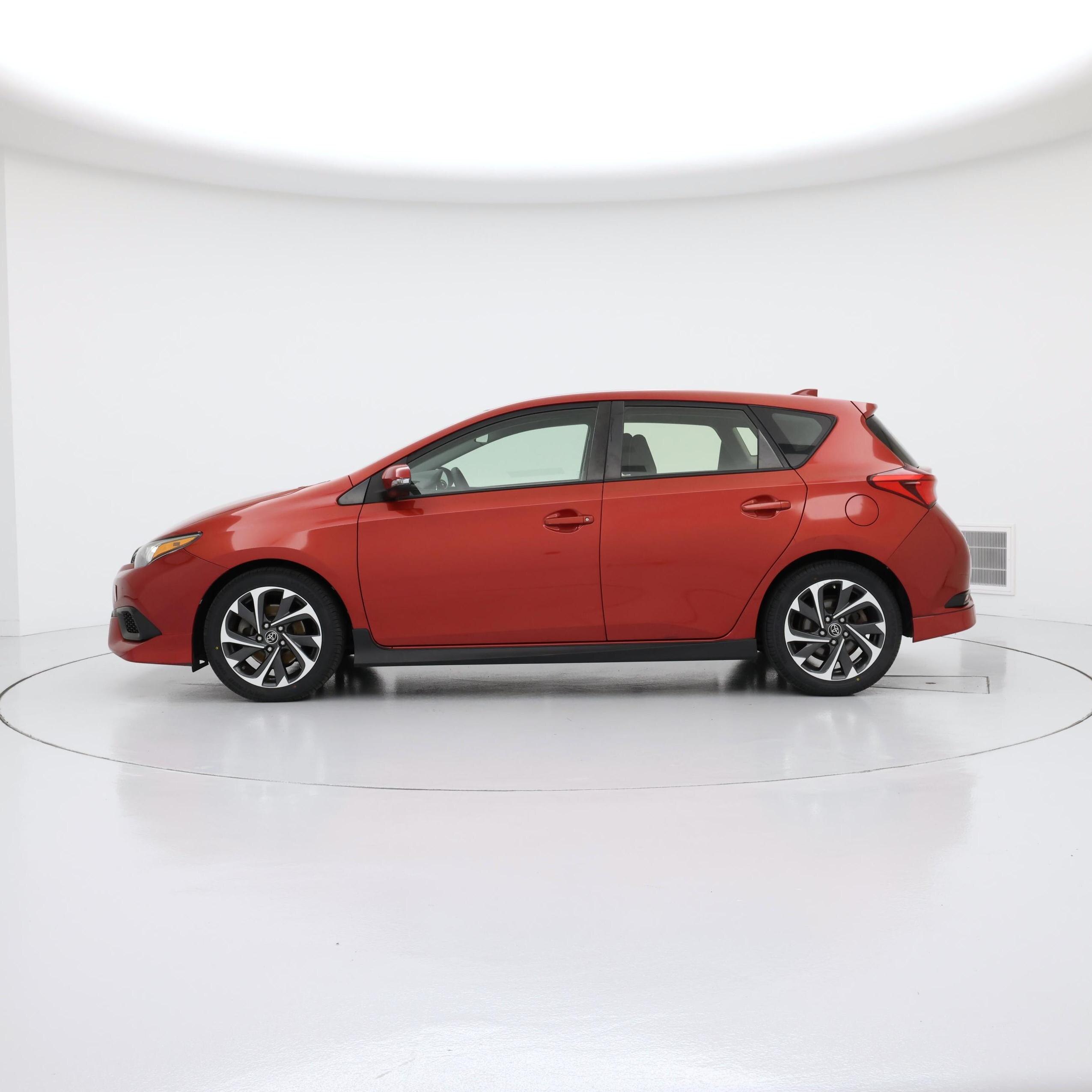 Thumbnail: 2017 Toyota Corolla iM - 3