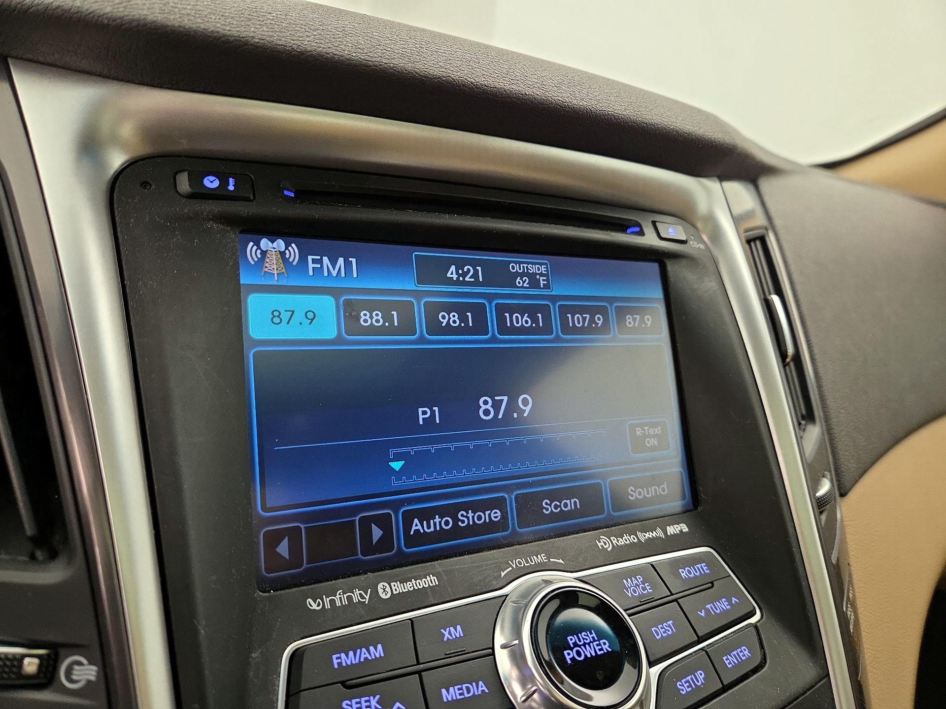Thumbnail: 2015 Hyundai Sonata - 16