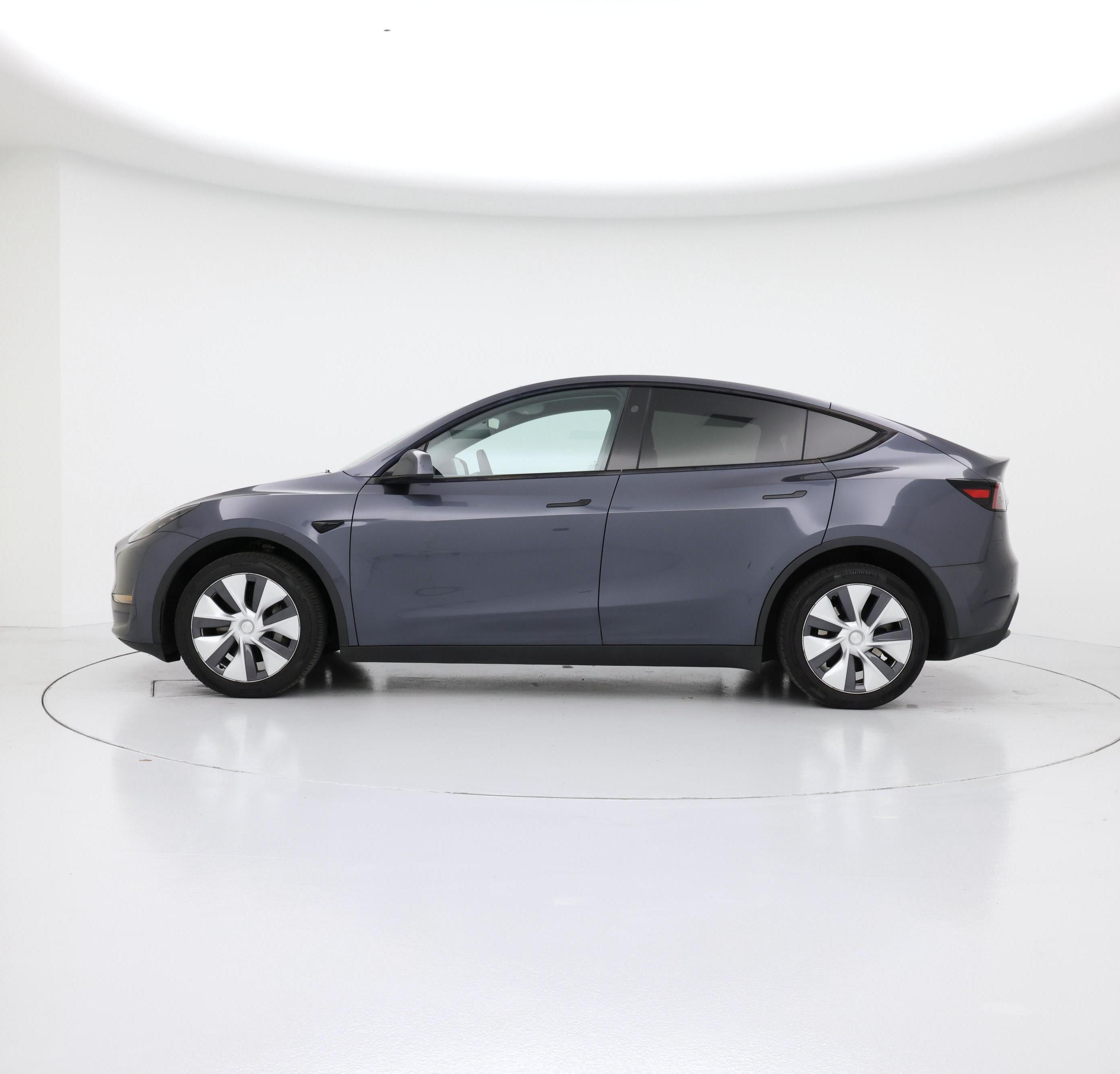 Thumbnail: 2023 Tesla Model Y - 3
