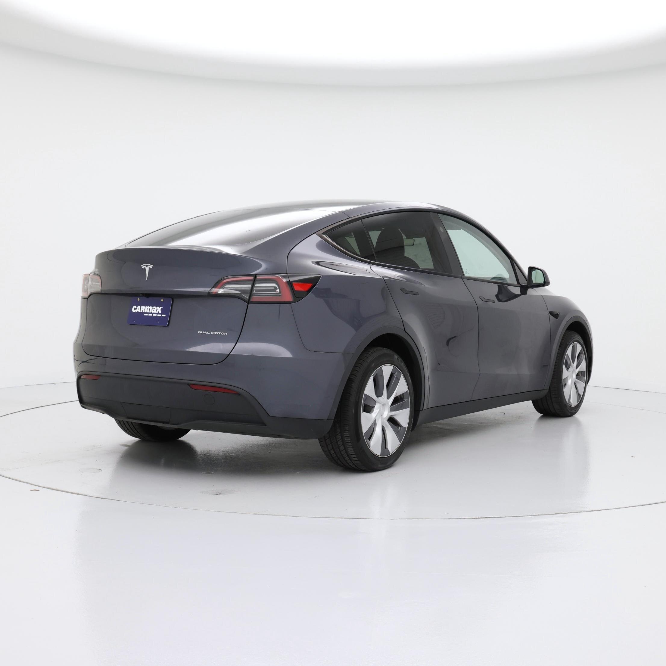 Thumbnail: 2023 Tesla Model Y - 8