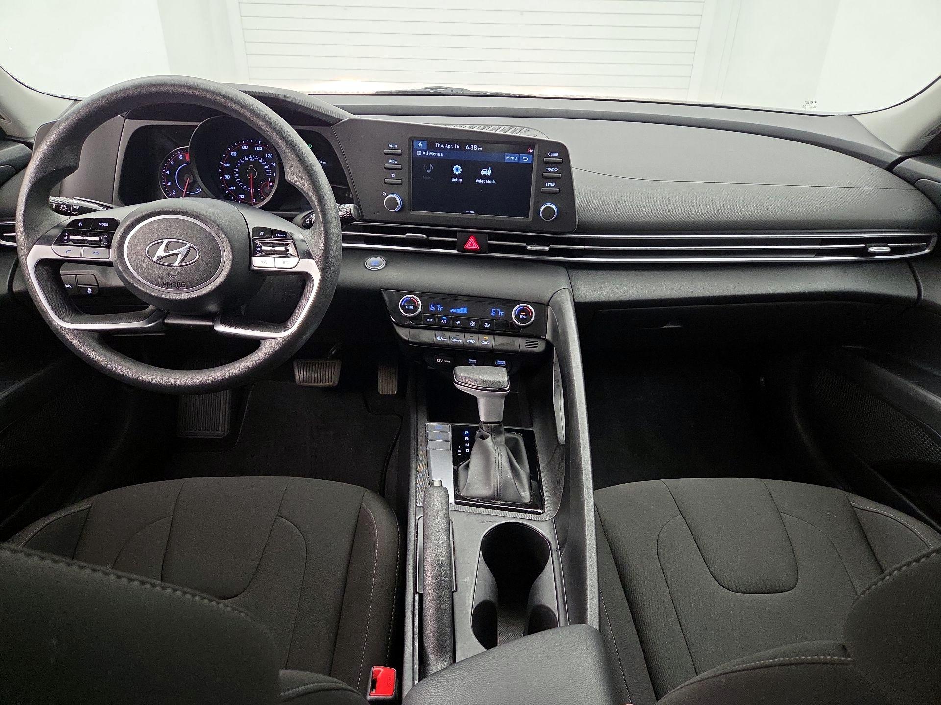 Thumbnail: 2023 Hyundai Elantra - 9