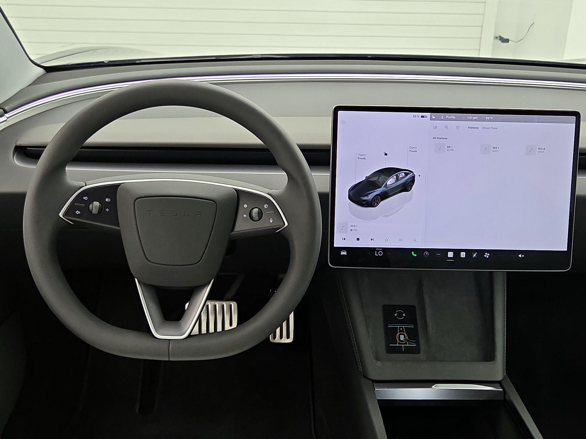 Thumbnail: 2025 Tesla Model 3 - 10