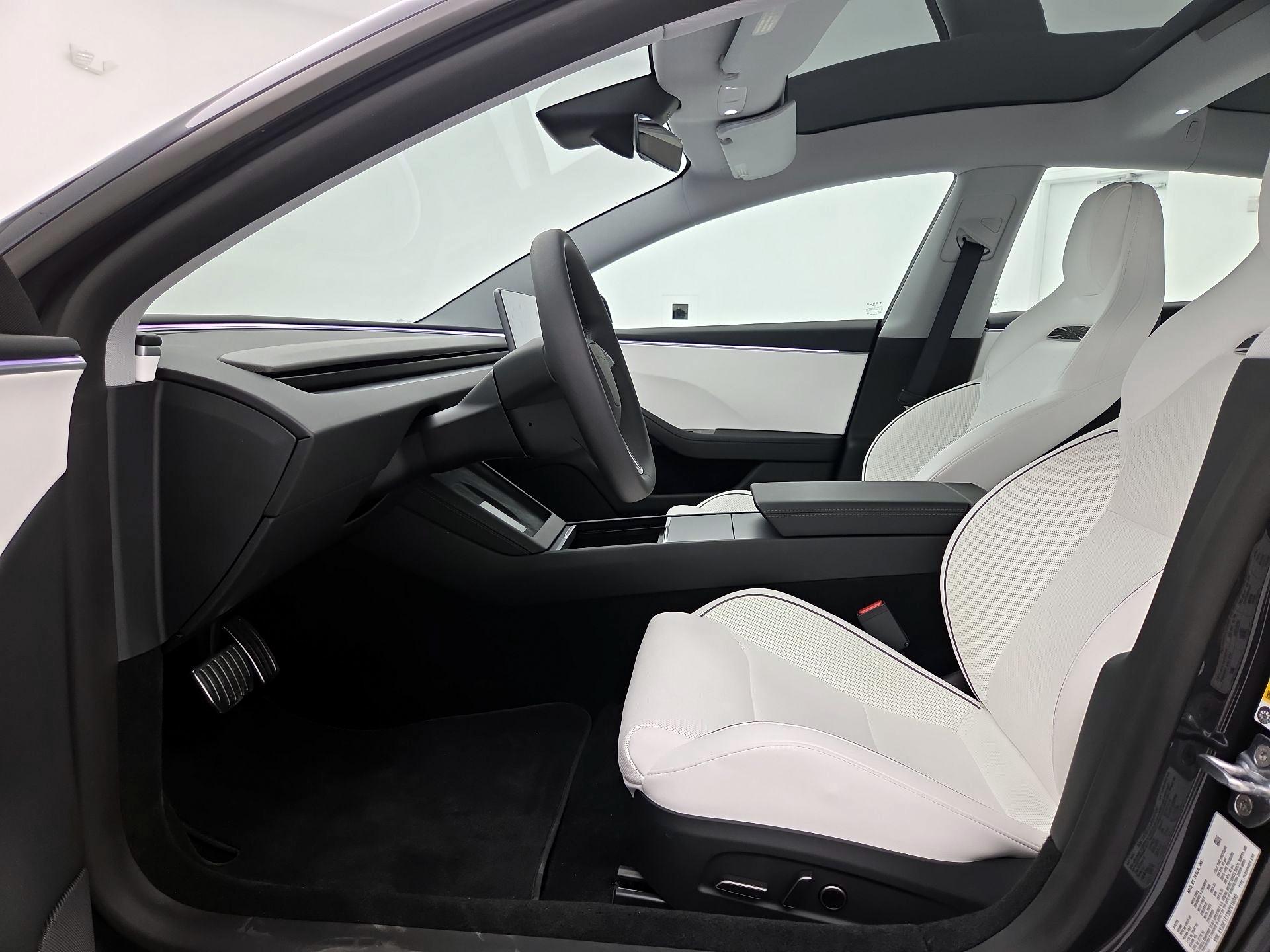 Thumbnail: 2025 Tesla Model 3 - 11