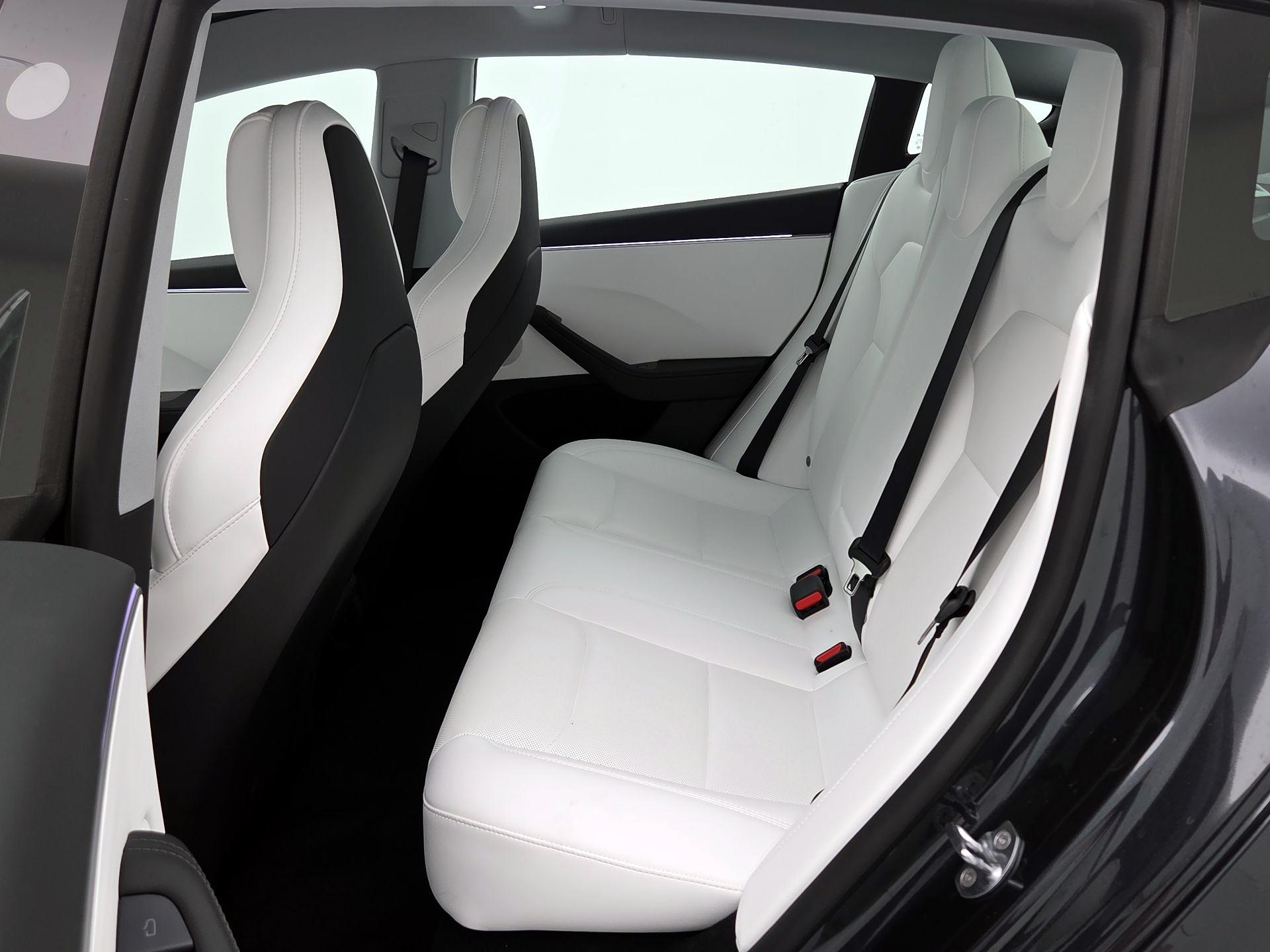 Thumbnail: 2025 Tesla Model 3 - 20
