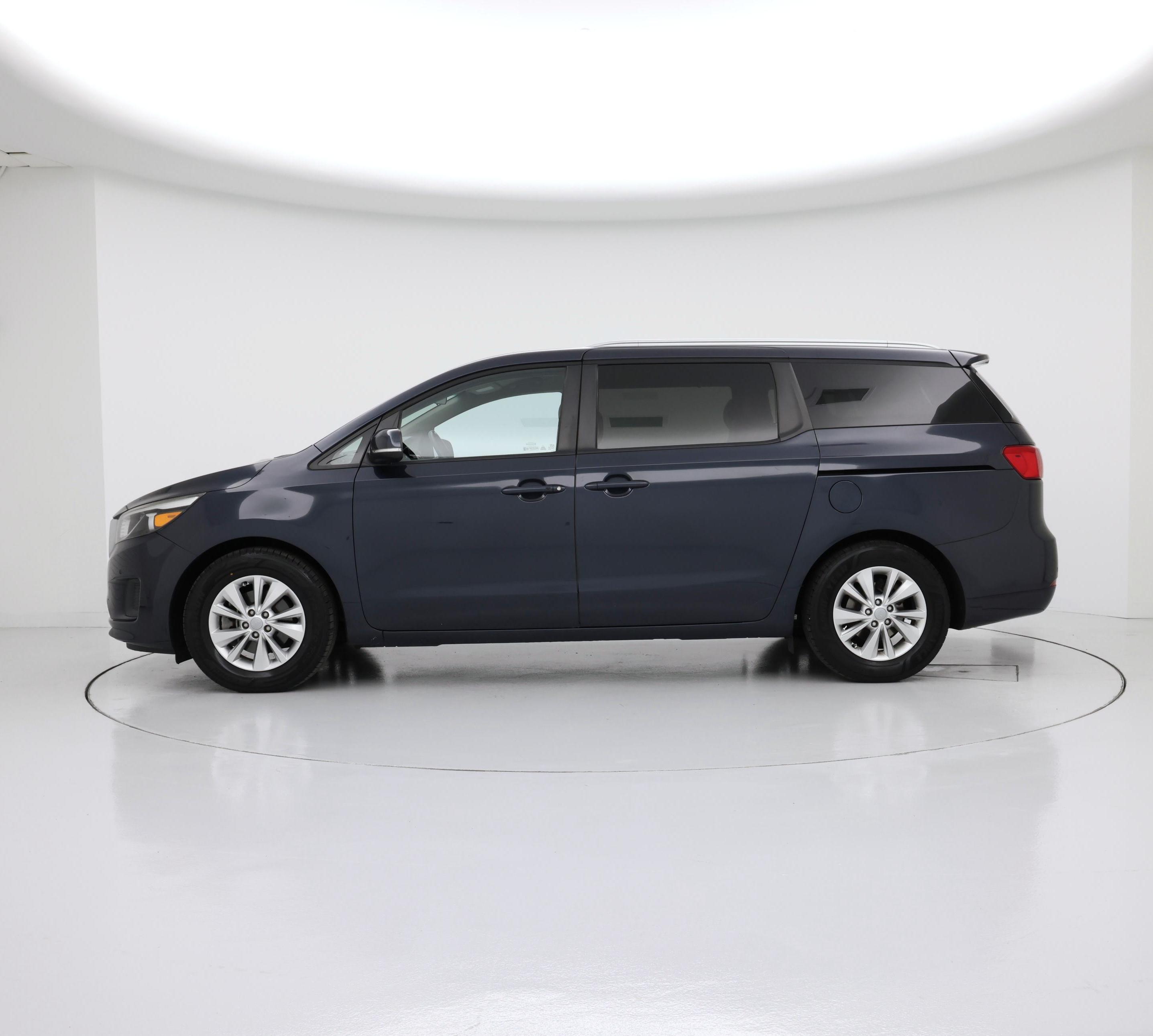 Thumbnail: 2017 Kia Sedona - 3