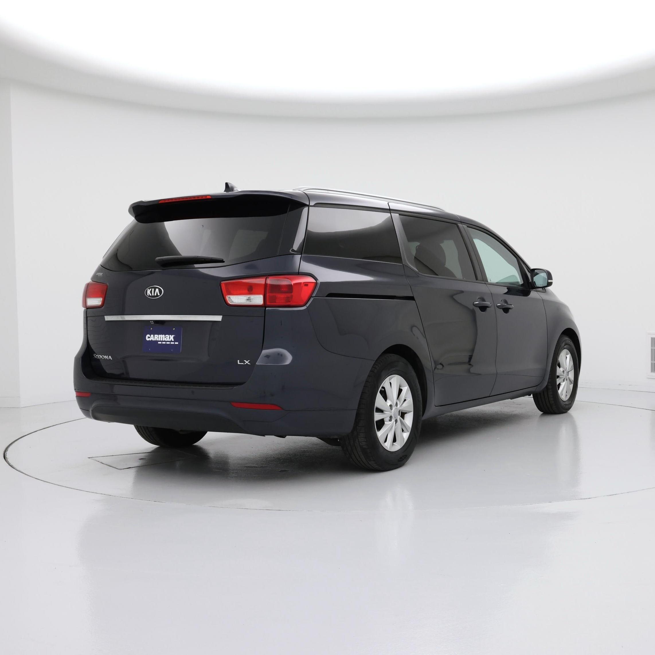 Thumbnail: 2017 Kia Sedona - 8