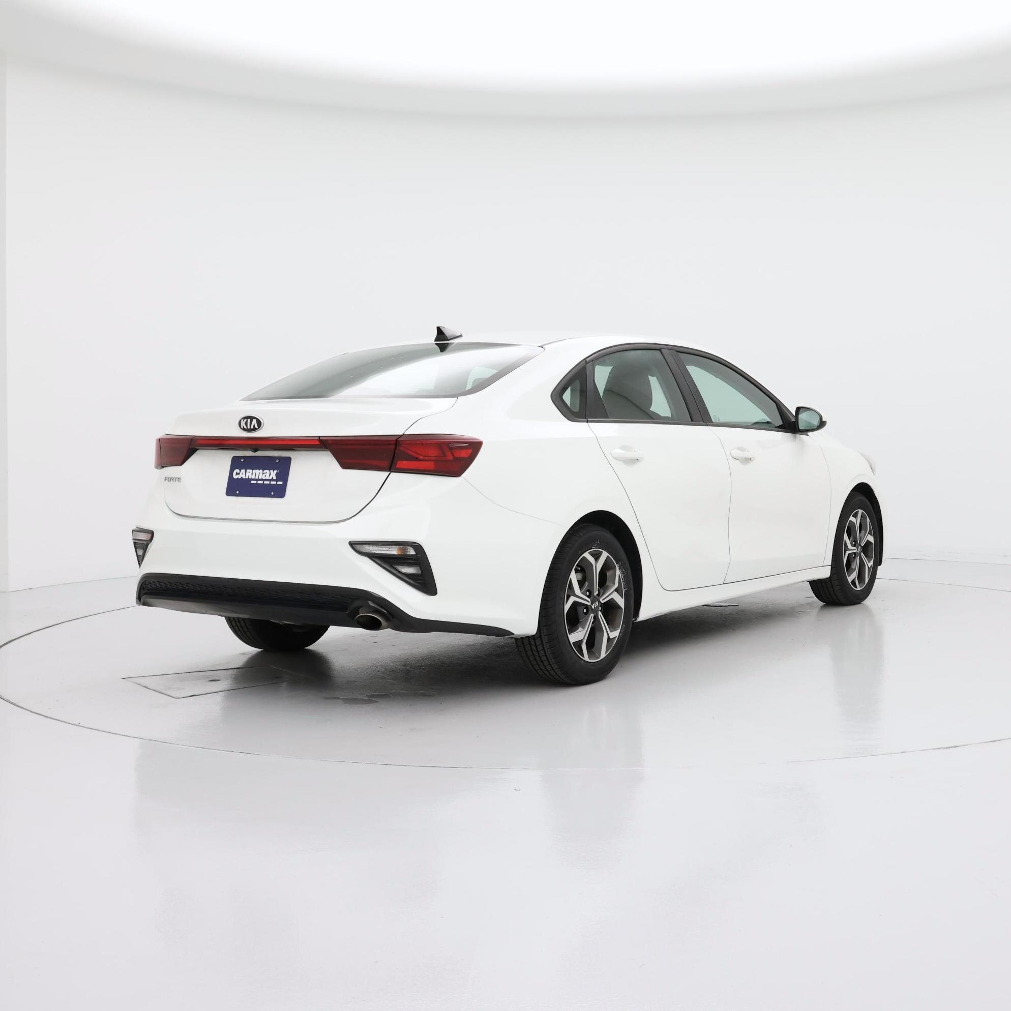 Thumbnail: 2019 Kia Forte - 8