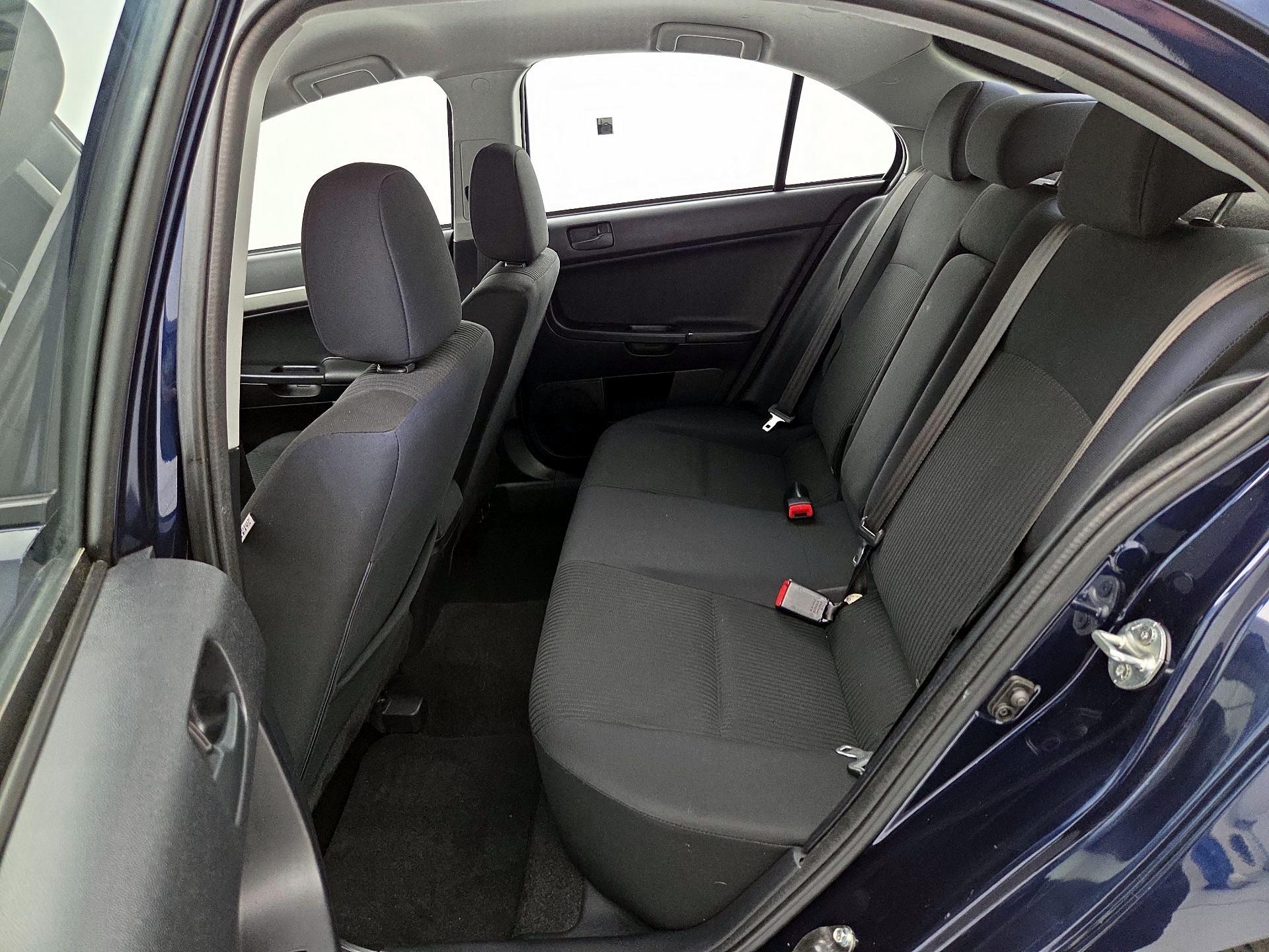 Thumbnail: 2014 Mitsubishi Lancer - 18