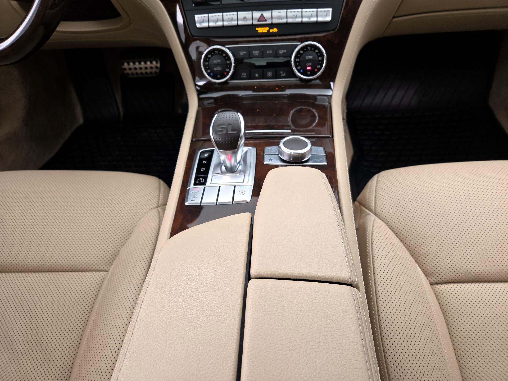 Thumbnail: 2015 Mercedes-Benz SL-Class - 18