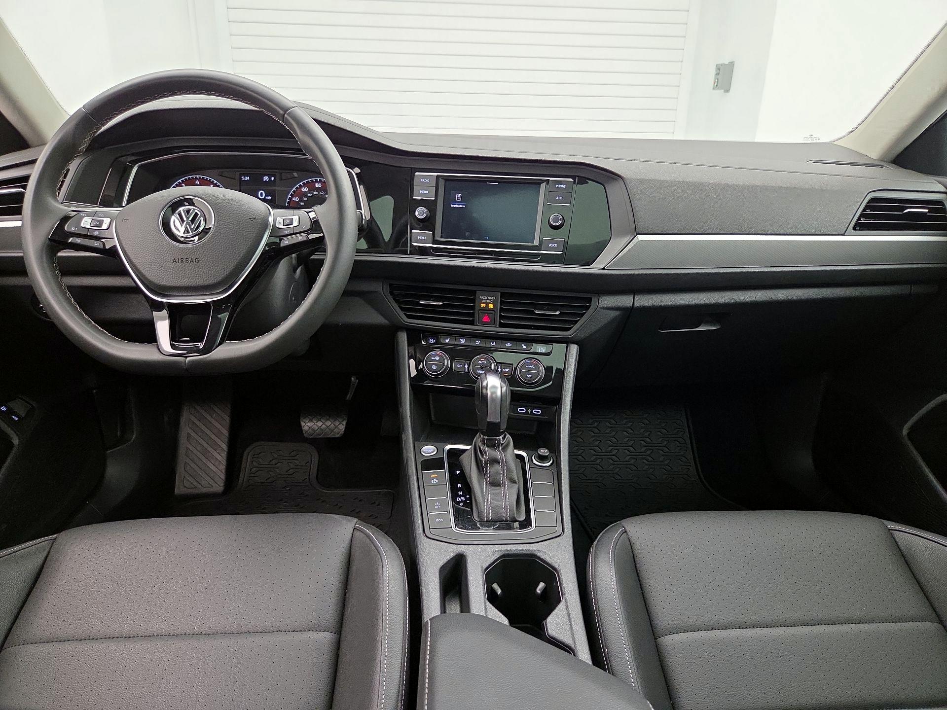 Thumbnail: 2021 Volkswagen Jetta - 9