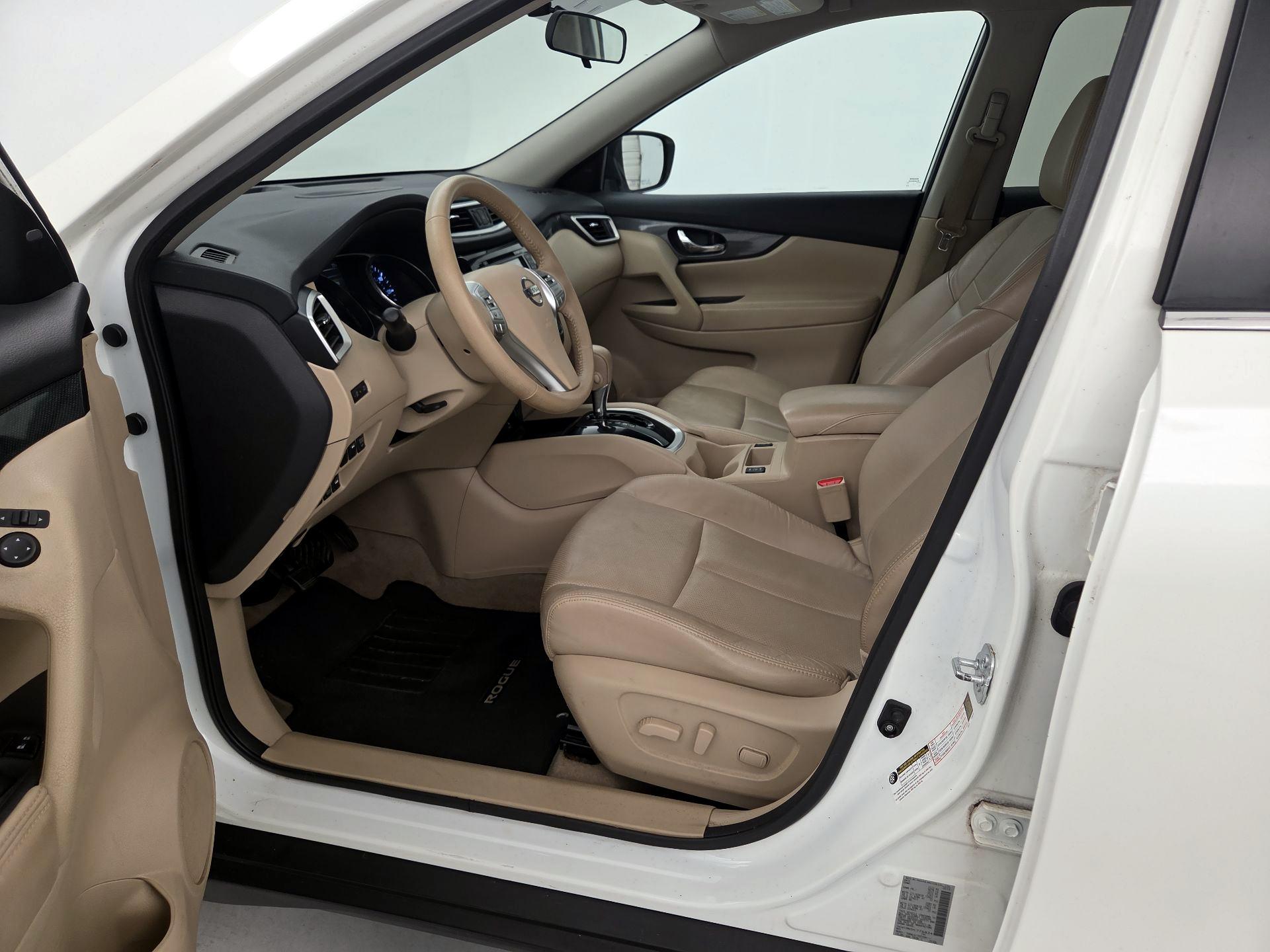 Thumbnail: 2015 Nissan Rogue - 11