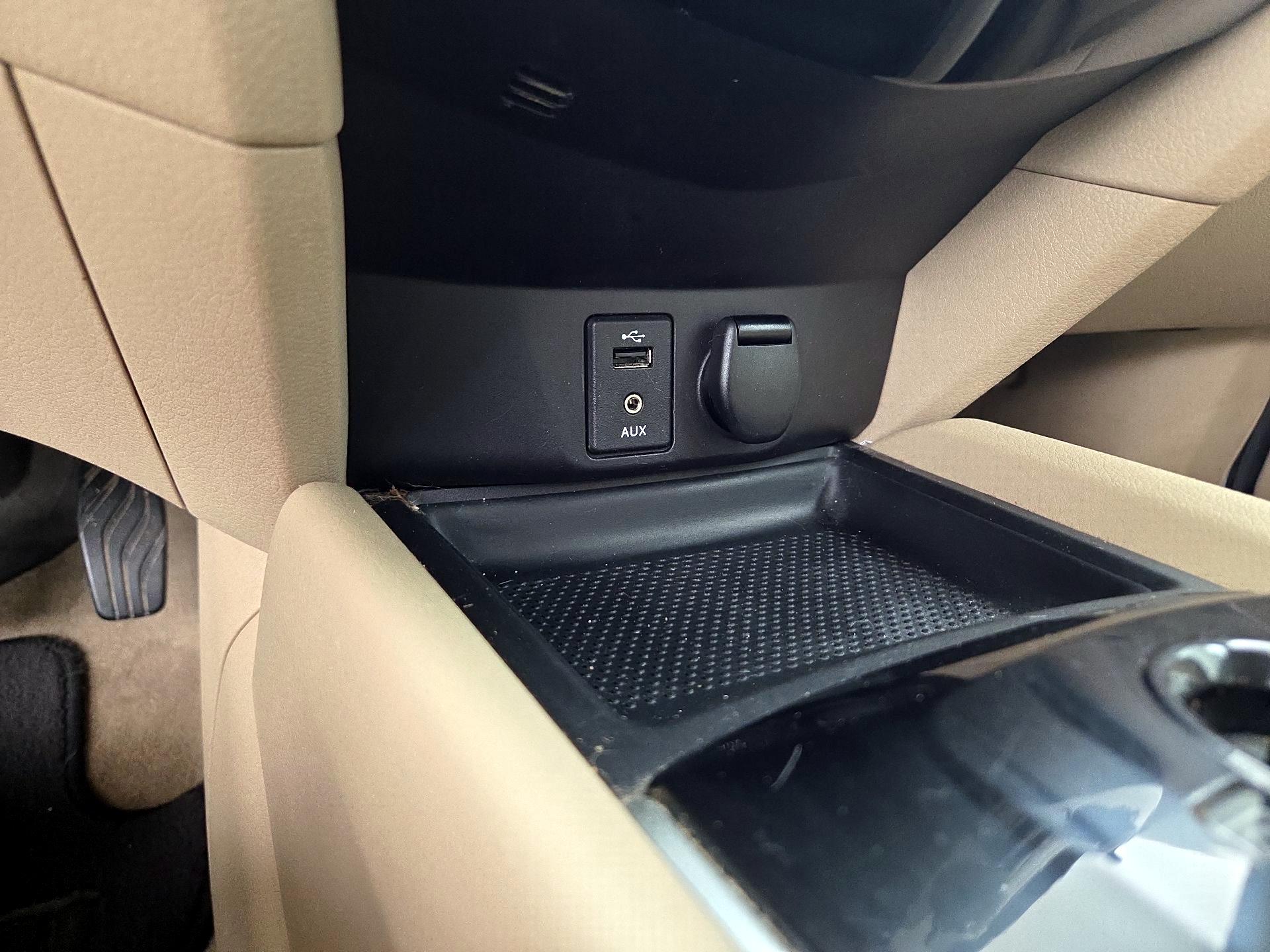 Thumbnail: 2015 Nissan Rogue - 19