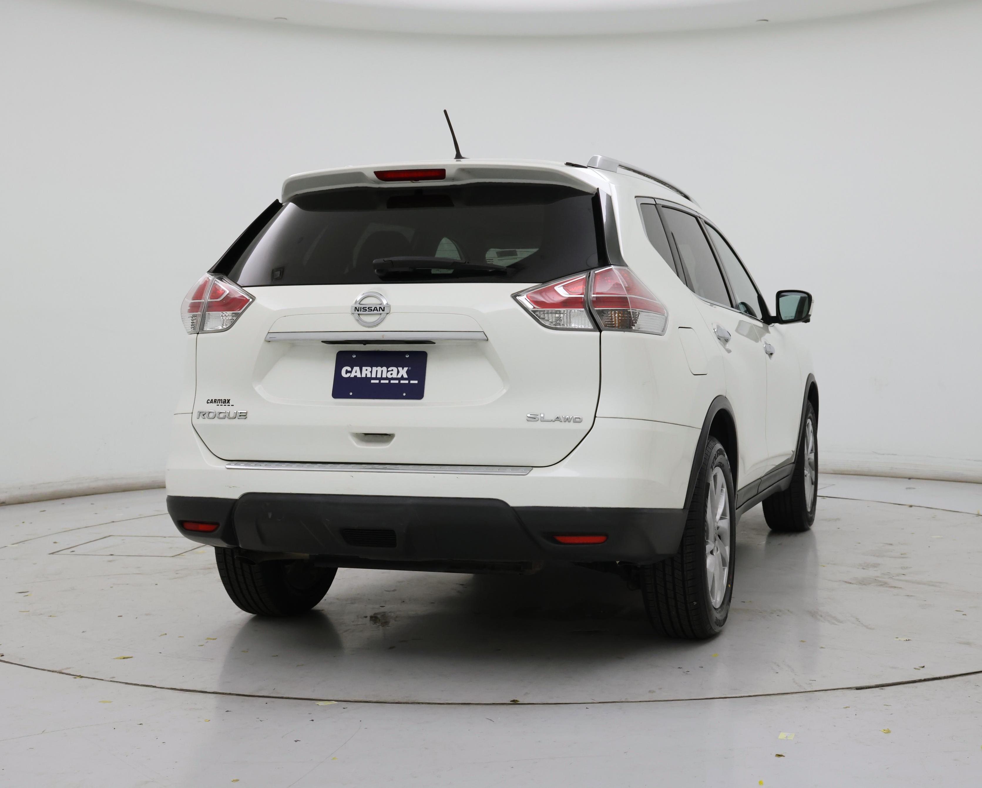 Thumbnail: 2015 Nissan Rogue - 3