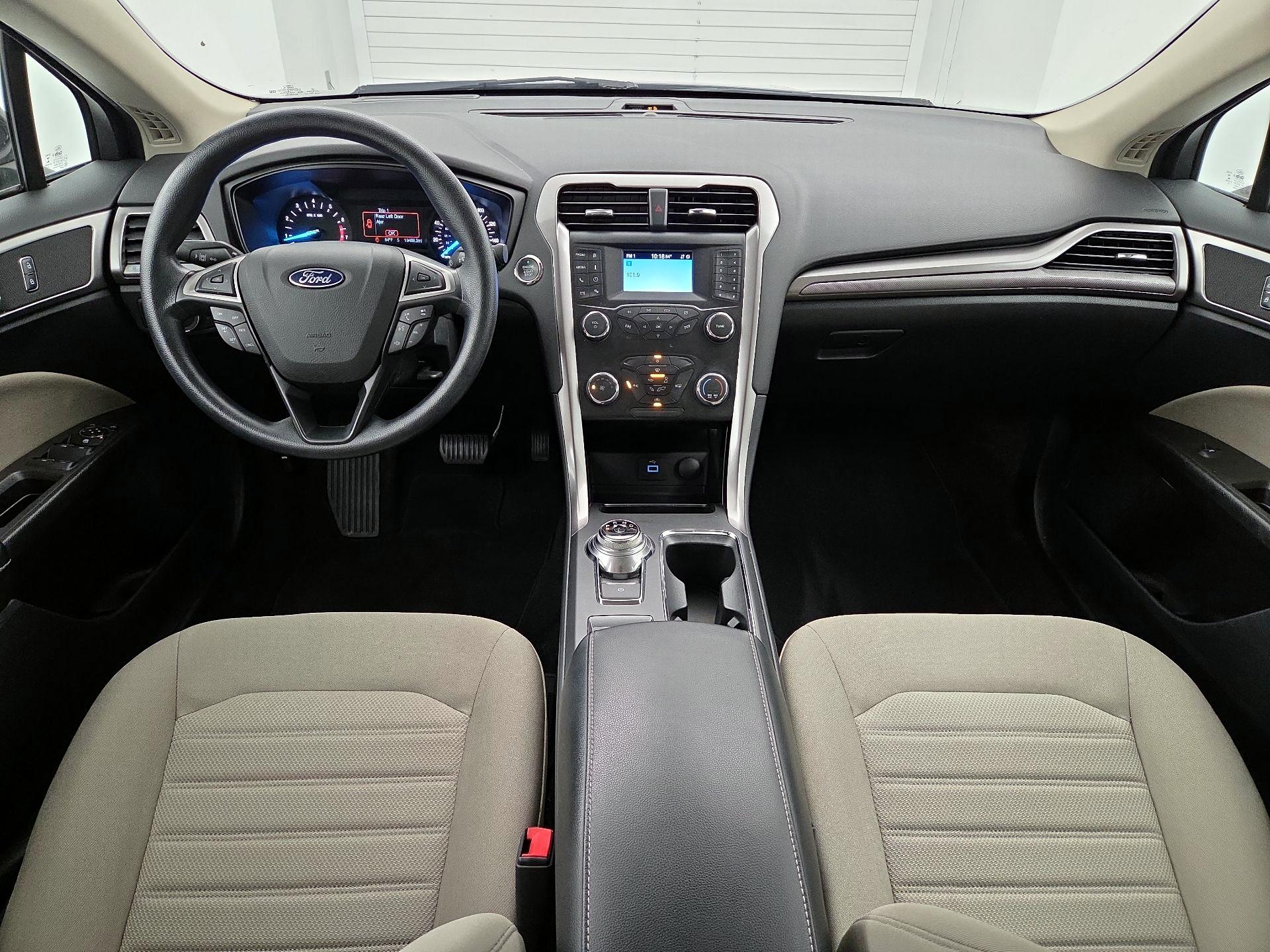 Thumbnail: 2020 Ford Fusion - 9