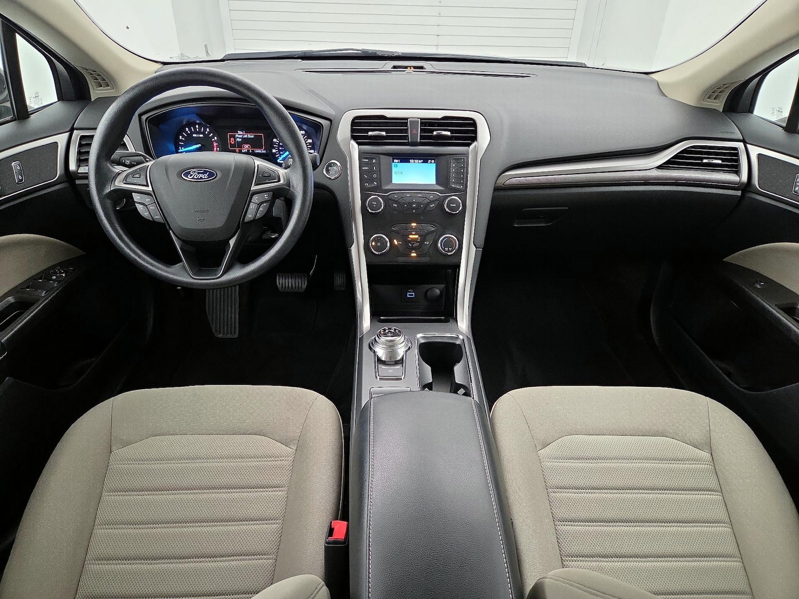 2020 Ford Fusion S - Photo 10