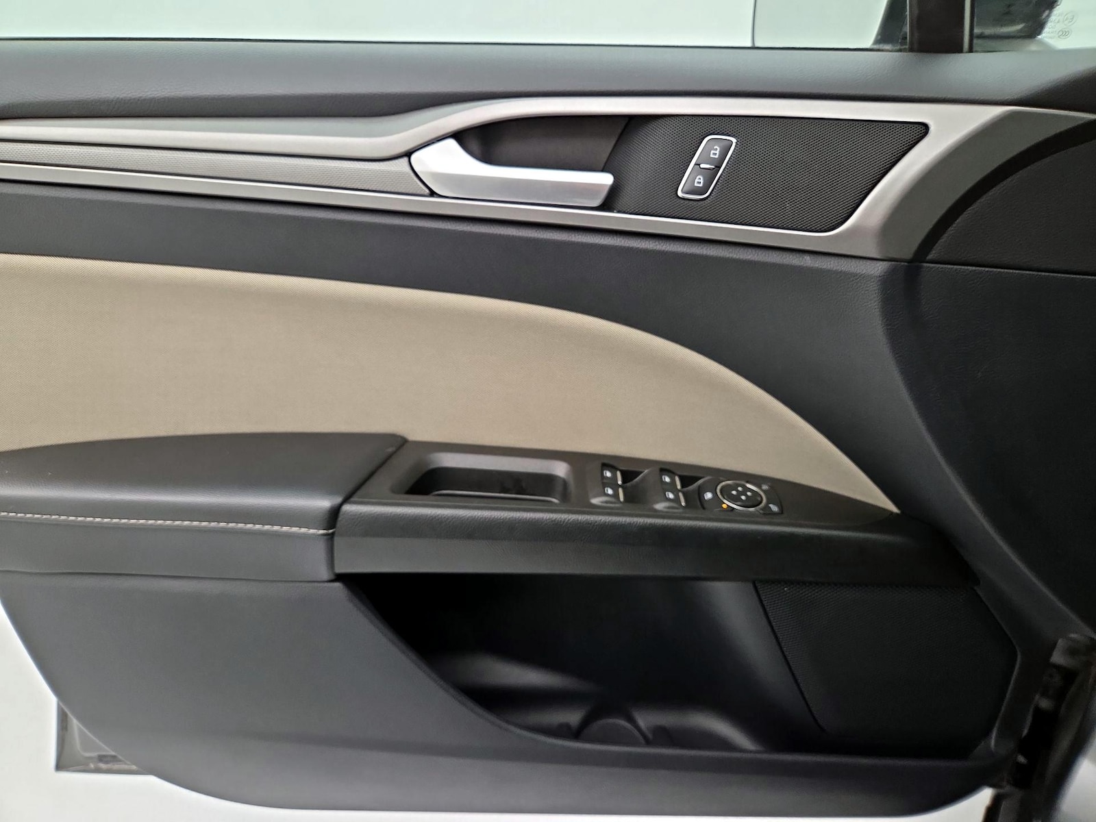 2020 Ford Fusion S - Photo 13